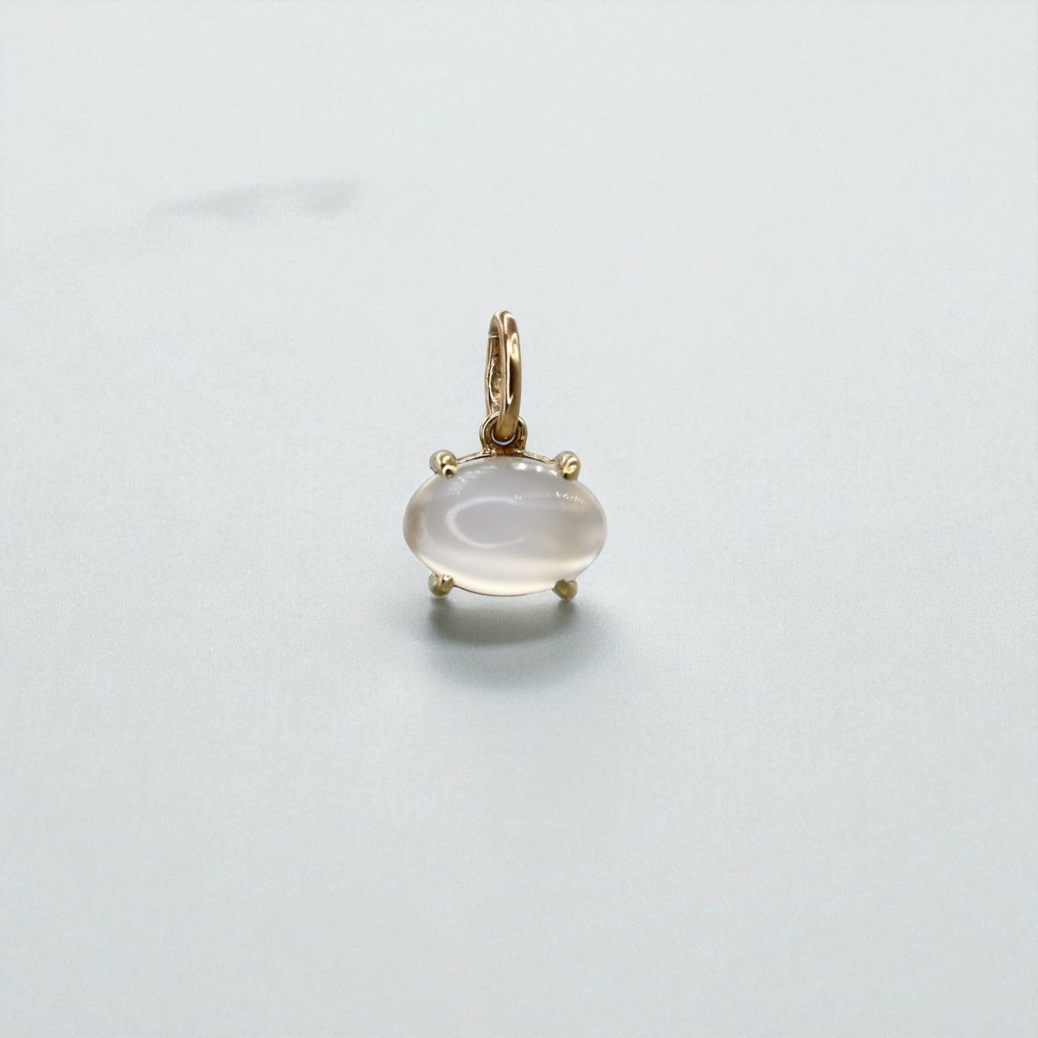14k Yellow Gold Moonstone Pendant—3.39-ct Oval Cabochon, East-to-West Setting - Petra Star