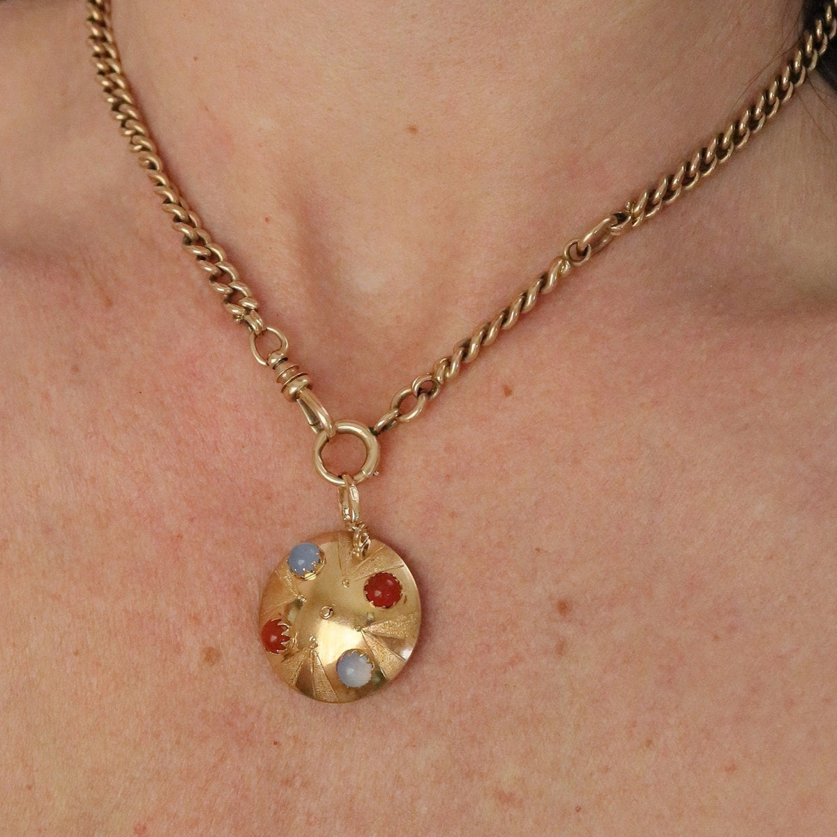 18K Vintage Moving Roulette Wheel Charm - Petra Star