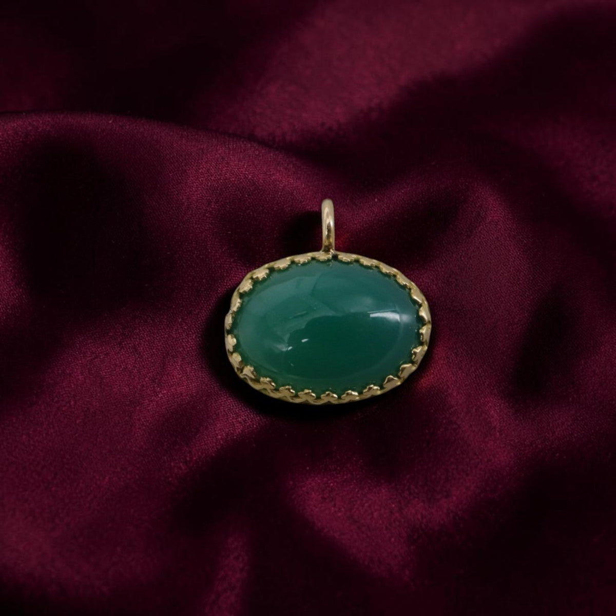 18K Yellow Gold Chrysoprase Pendant — Reimagined from a Vintage Italian Brooch, Circa 1970s–80s - Petra StarPendant