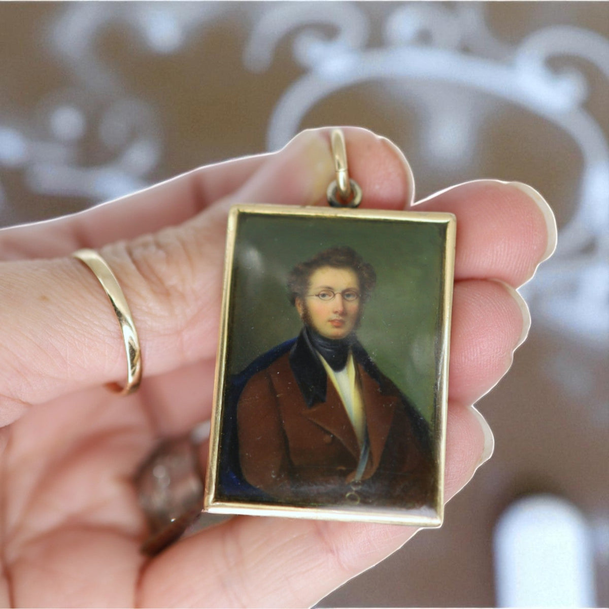 19th-Century Miniature Portrait of a Gentleman – Gilt Metal & Silver Back | Petra Star - Petra Star