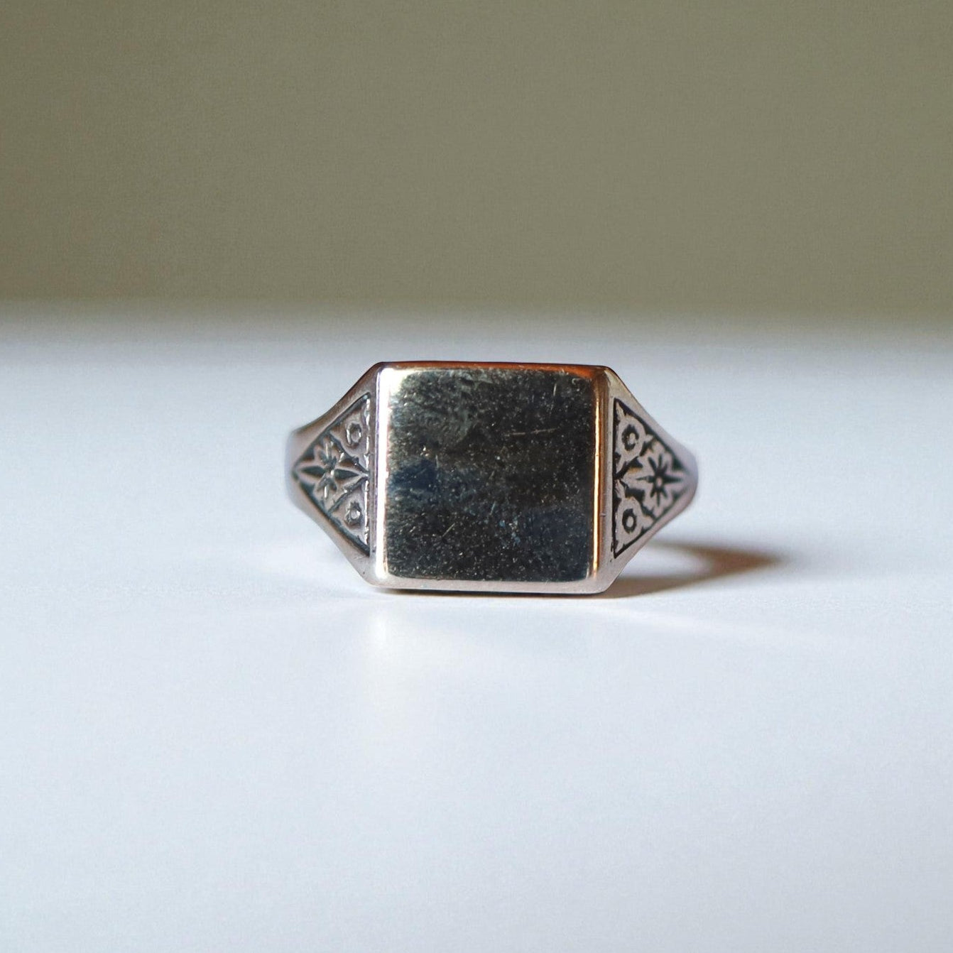 Victorian Signet Ring in 10k Rose Gold - Petra Star