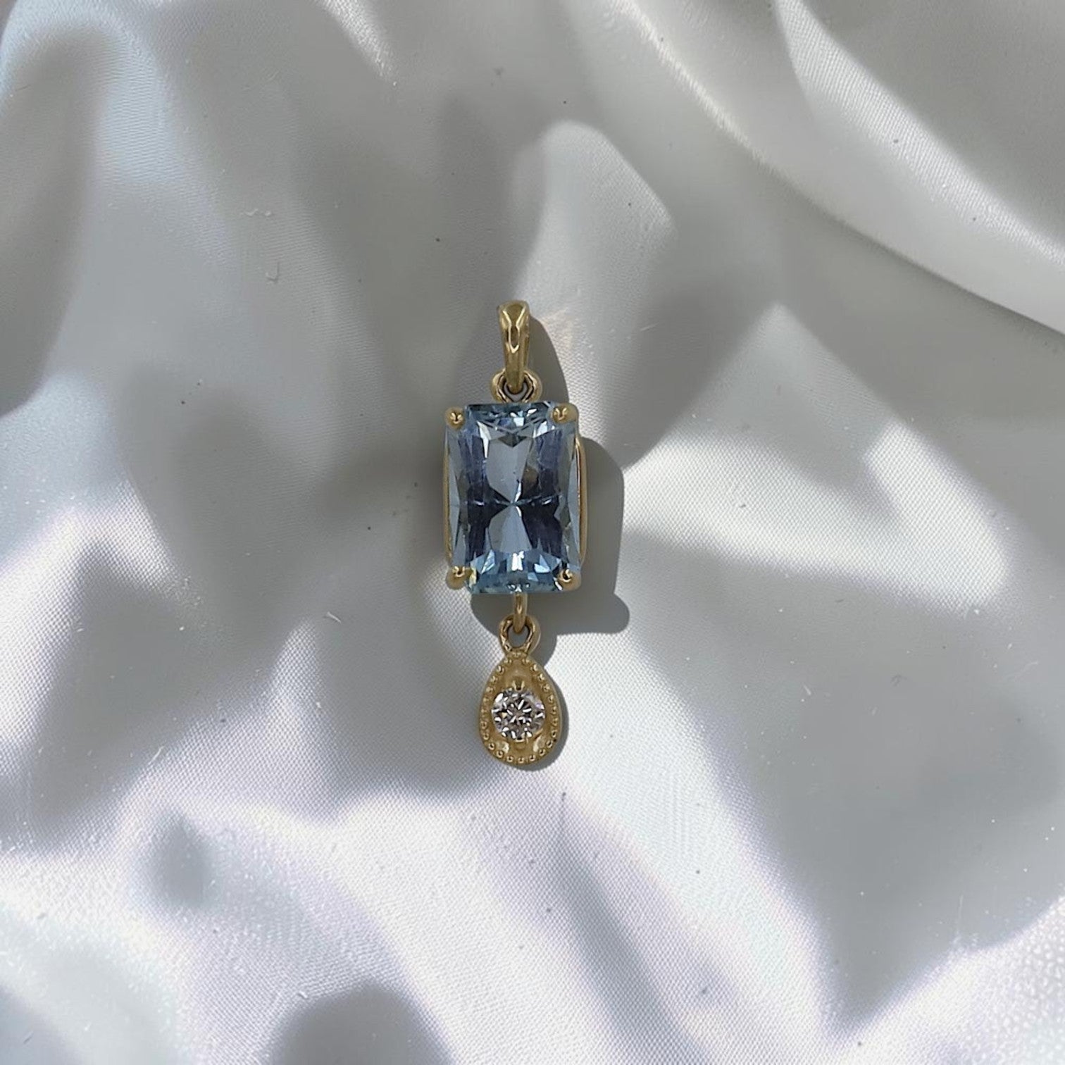 Aquamarine & Diamond Pendant in 14k Yellow Gold / Petra Star