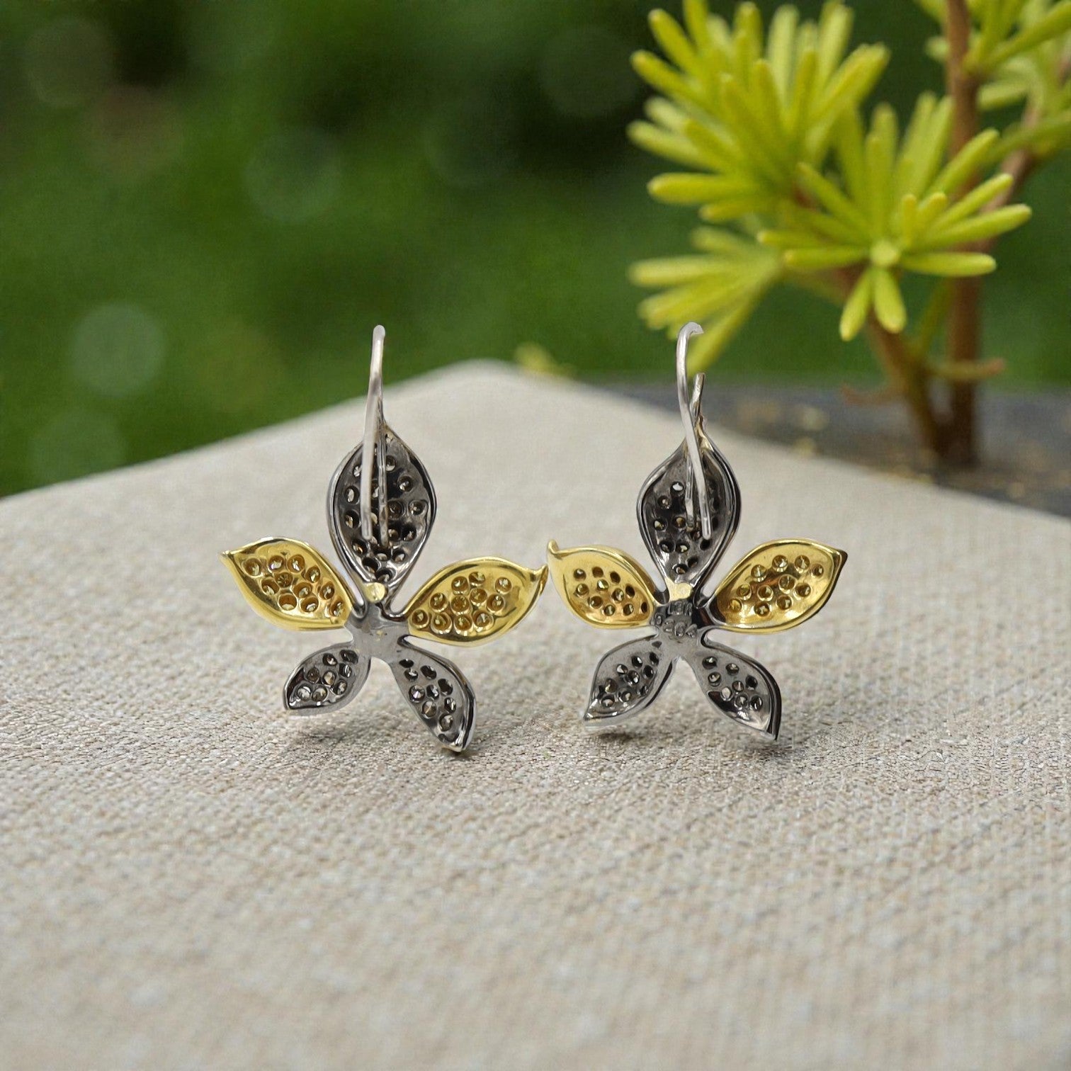 18k Gold Yellow & Brown Diamond Flower Drop Earrings (1.60 cts) - Petra Star