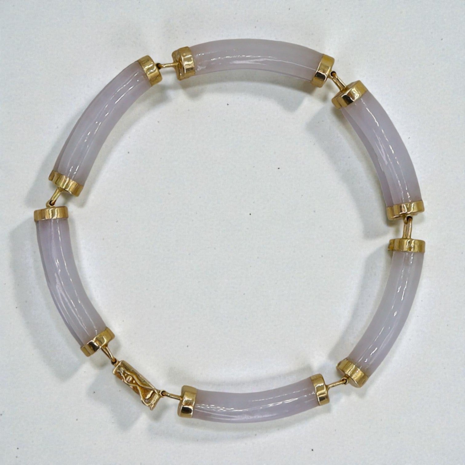 Lavender jade double row bracelet with 14k gold accents, vintage mid-century style, 7.5 inches long.
