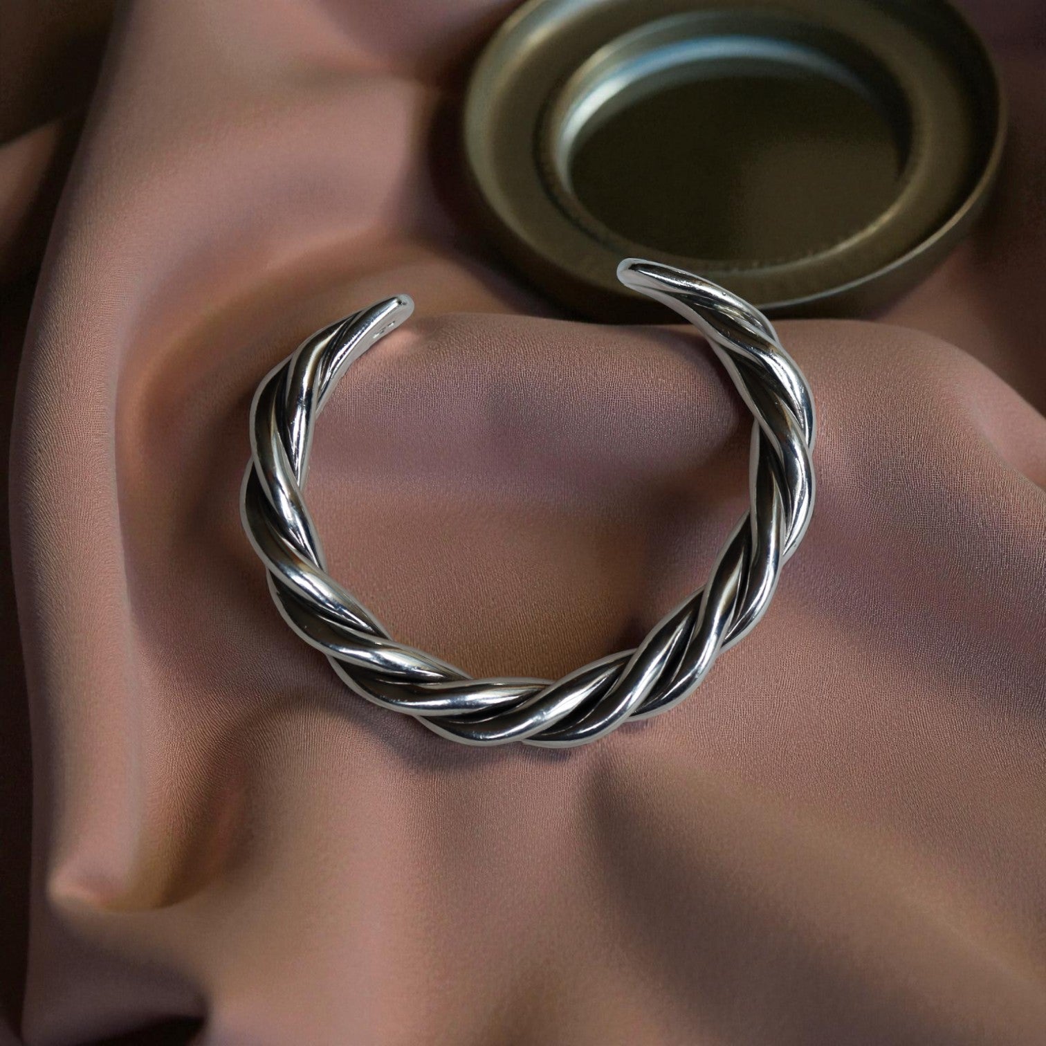 Vintage Sterling Silver Twisted Rope Cuff bracelet with textured rope design, stylish and elegant jewelry accessory.
