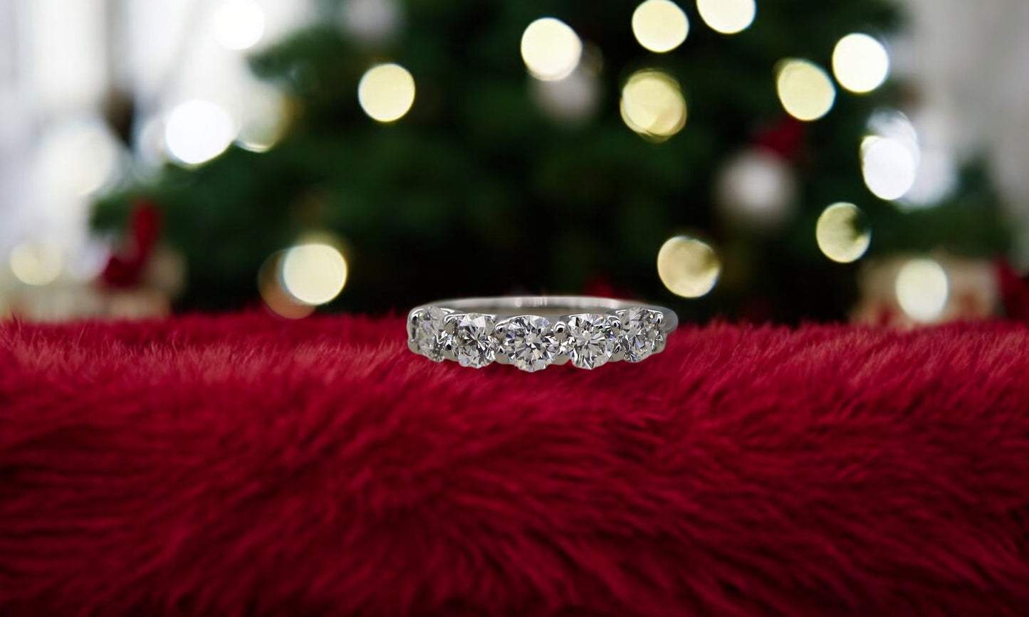 Diamond U Prong Band - Petra Star