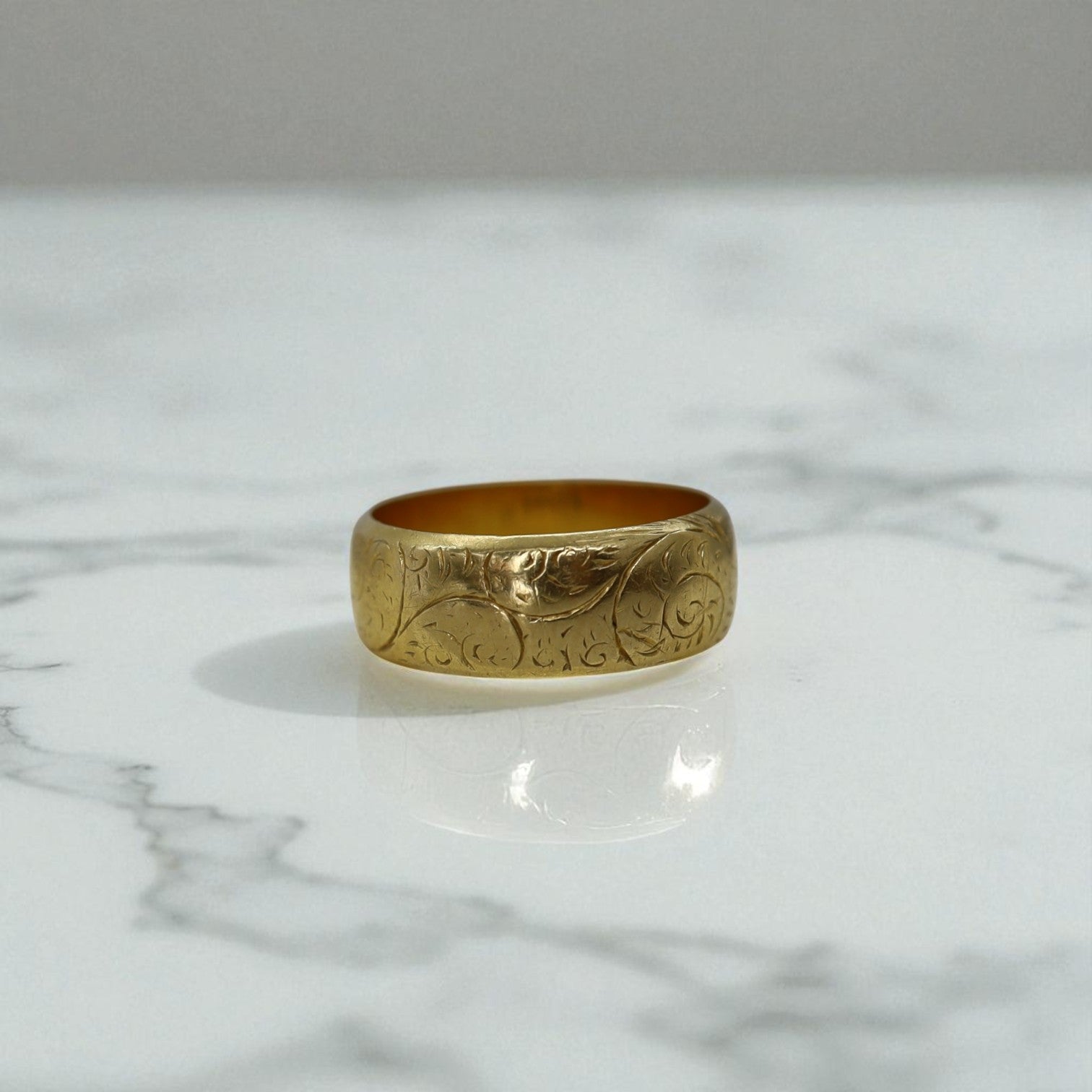 Hand engraved Georgian 18k gold band with Birmingham hallmark from 1799, showcasing intricate vintage craftsmanship.