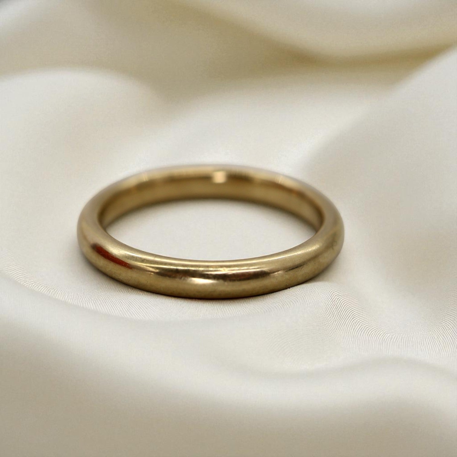 18k yellow gold vintage band ring, 3mm wide heavy tube style, crafted by The Vintage Vault with a buttery finish.