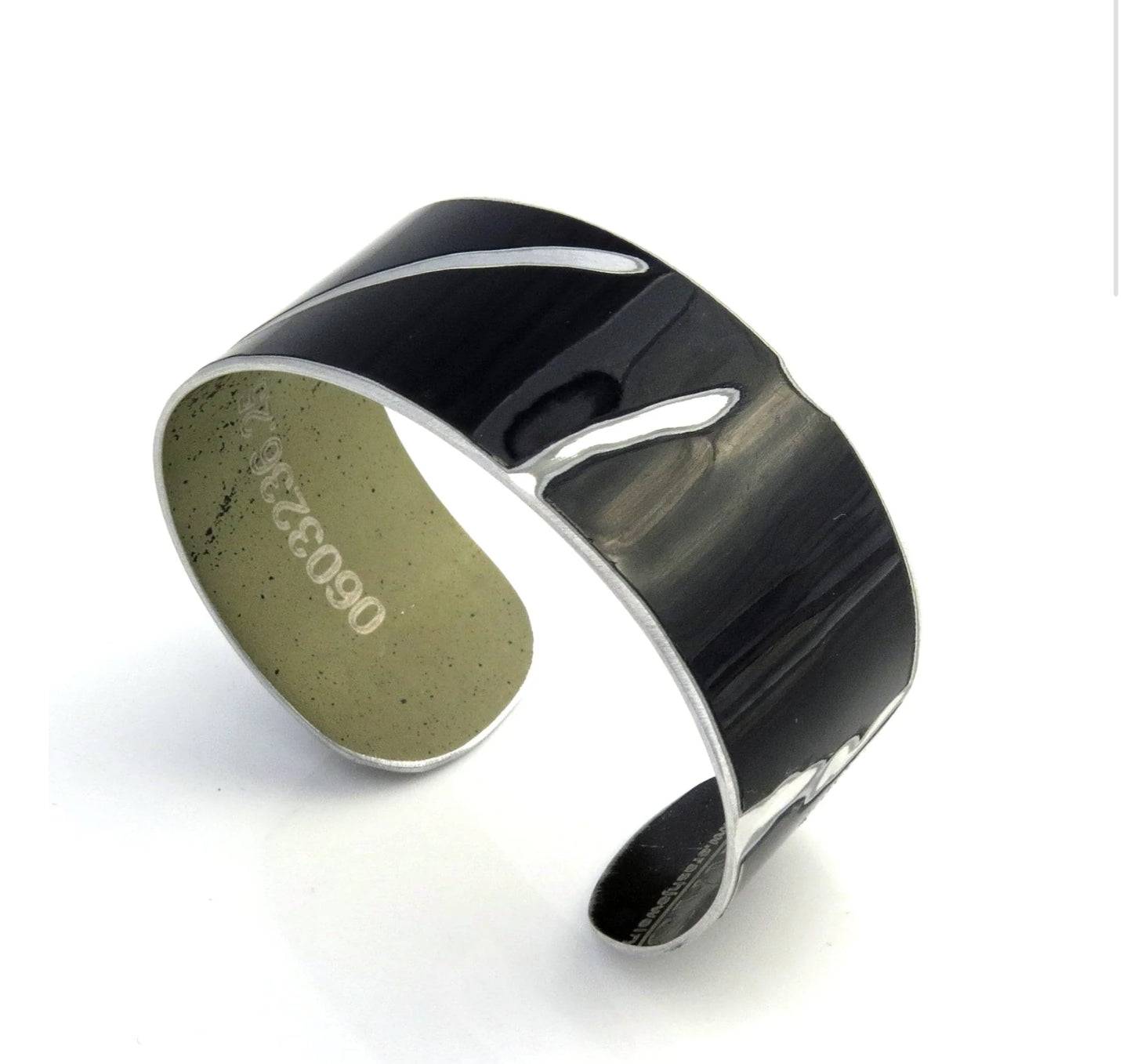 Alfa Romeo Raw Cuff - Petra Star