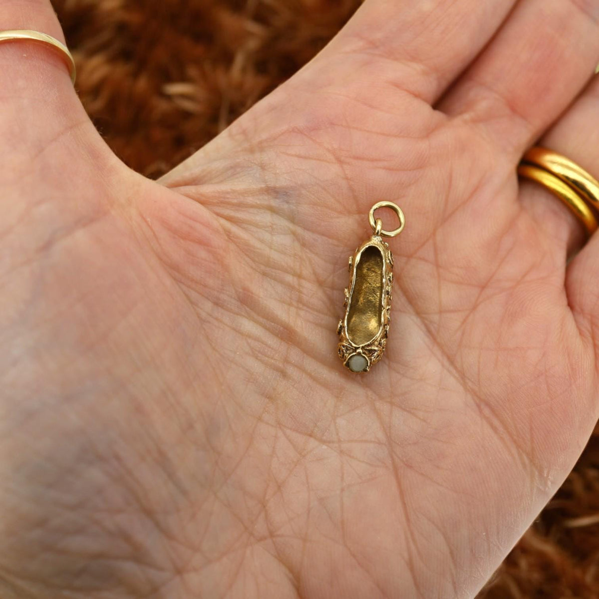 Antique Ballet Slipper Charm in 14k Gold - Petra Star