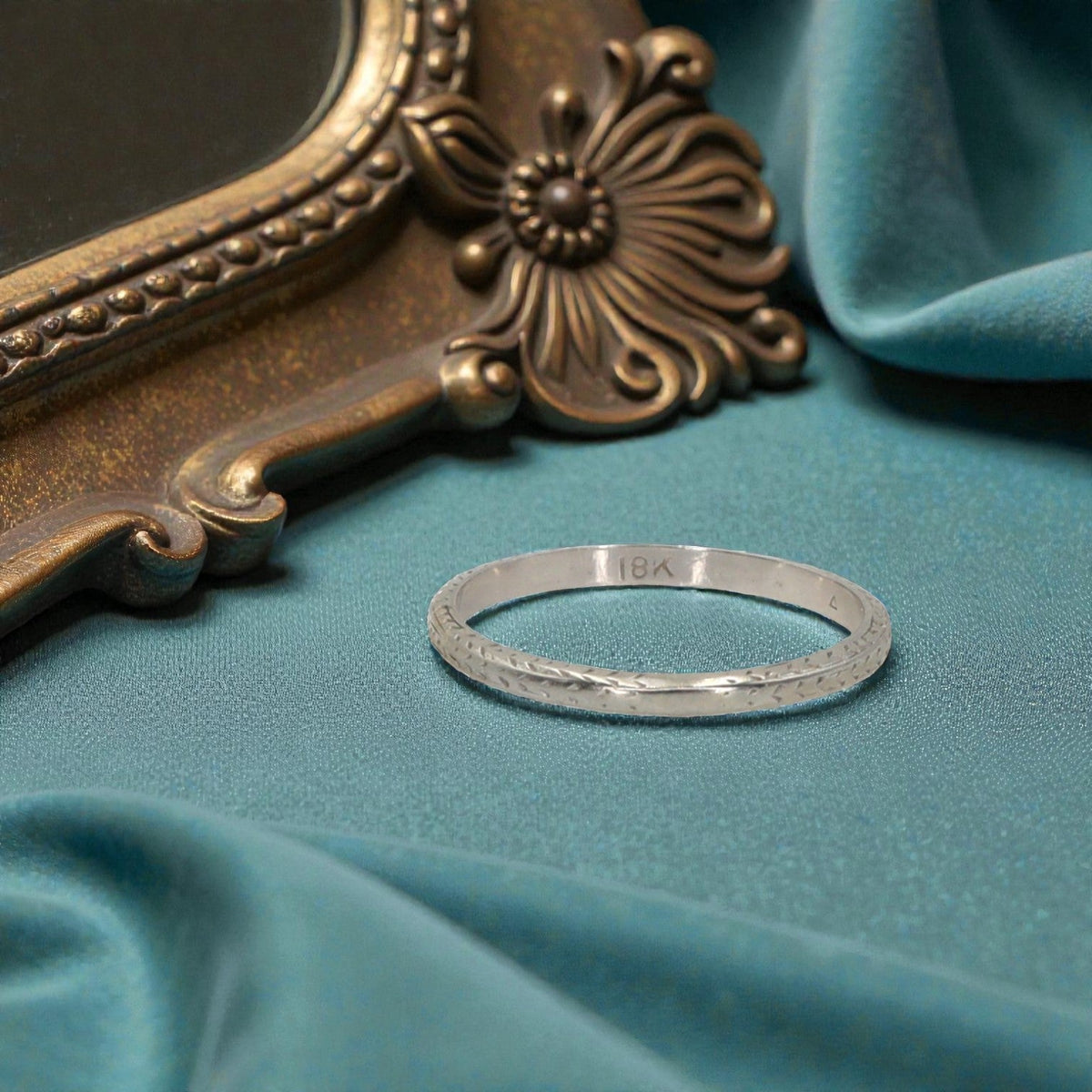 Art Deco 18k White Gold Band - Petra Star