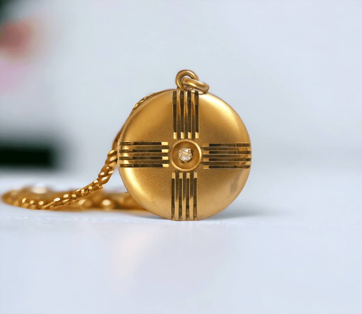 Art Deco Picture Locket 10k Yellow Gold - Petra Star