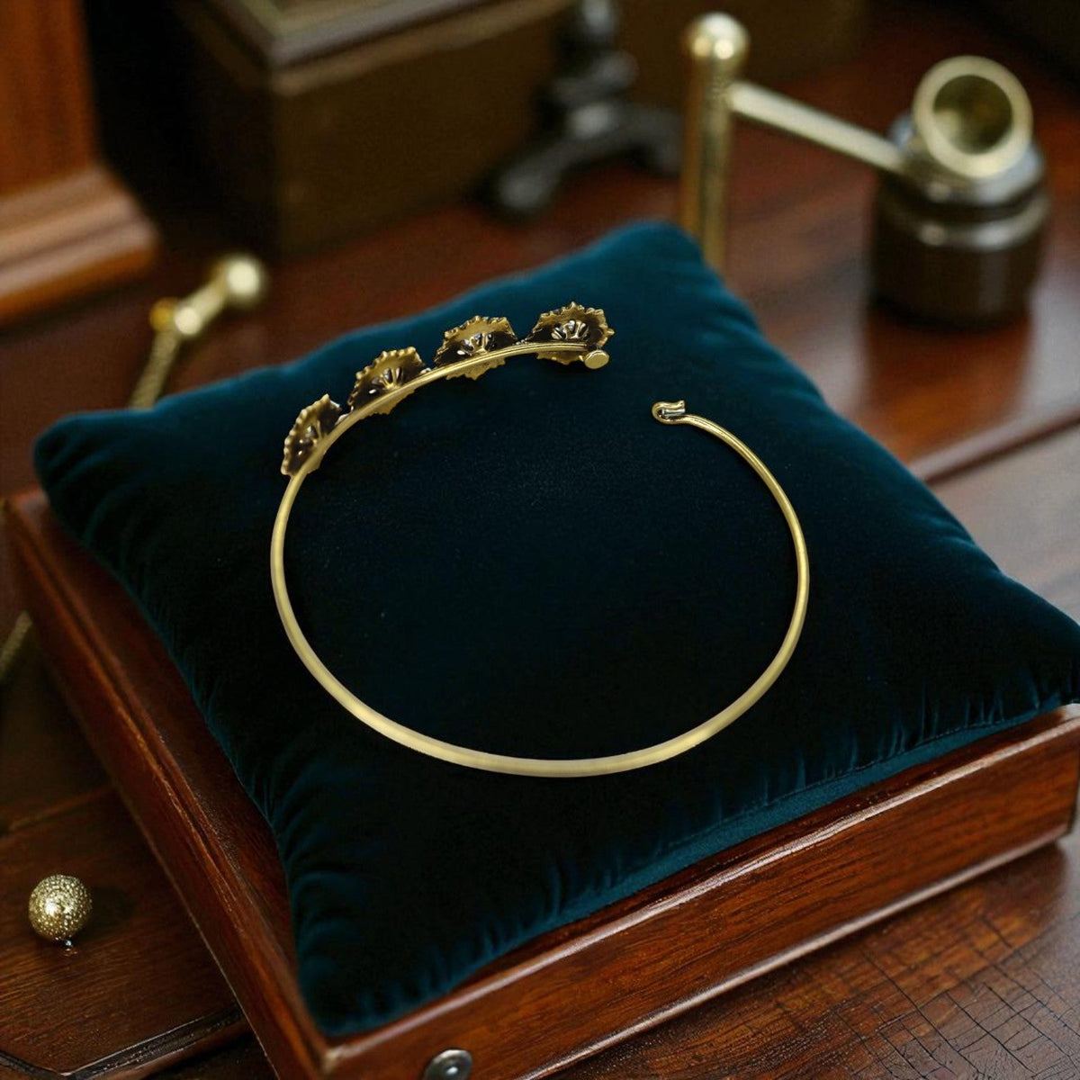 Art Nouveau Flower Bangle Bracelet - Petra Star
