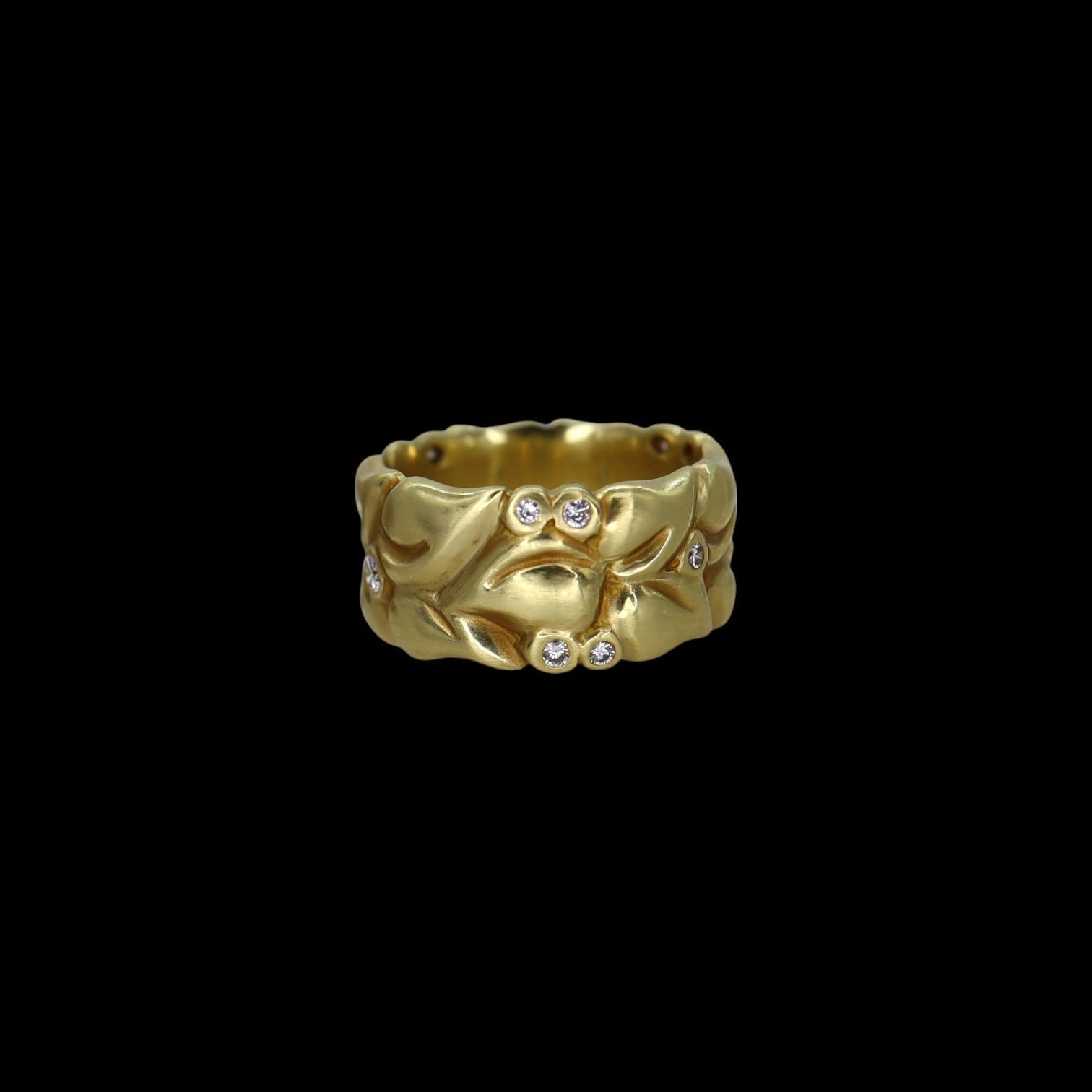 Contemporary 18k Diamond Floral Eternity Band - Petra Star