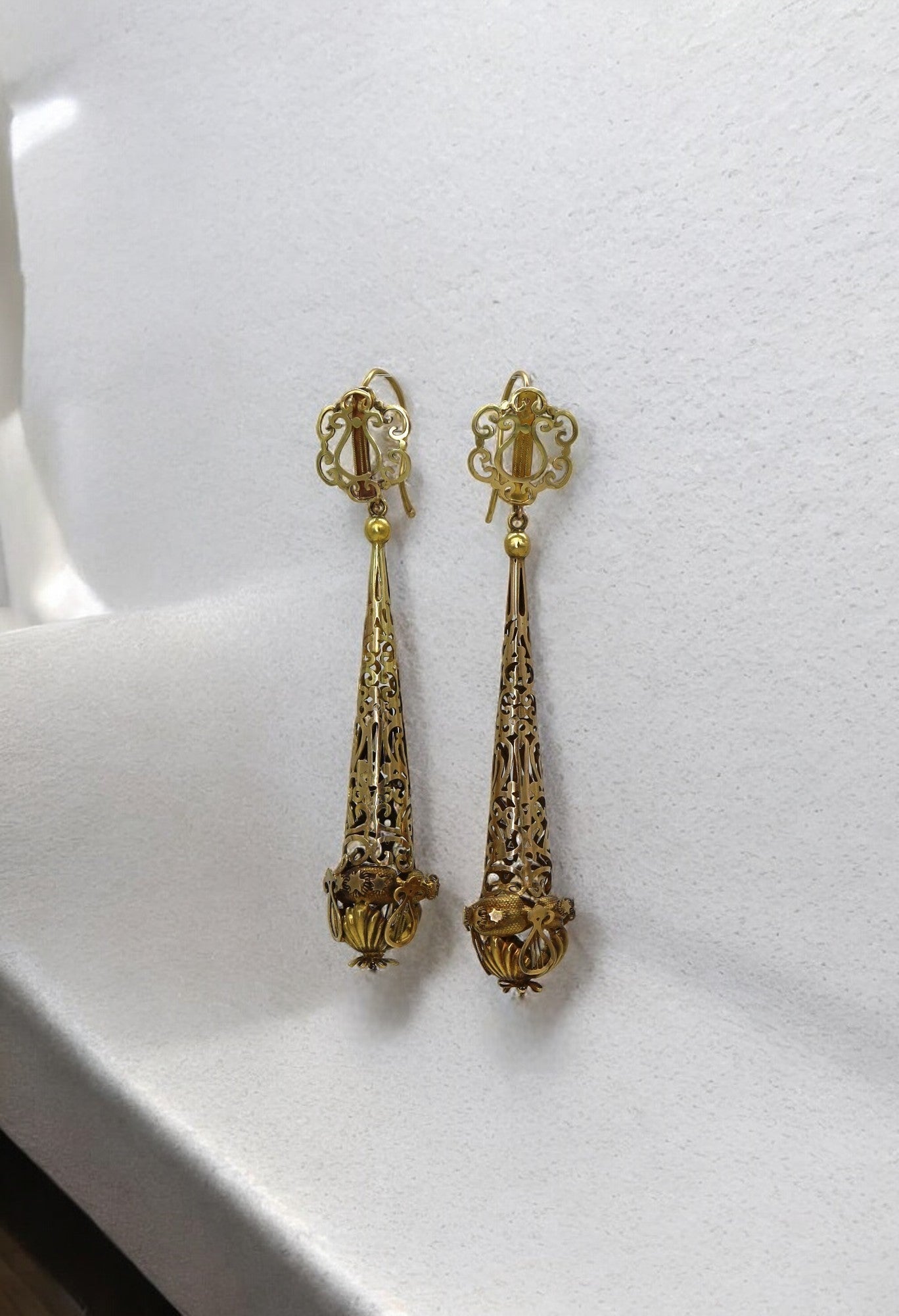 Day-and-Night 14k Gold Georgian Lyre Torpedo Earrings - Petra Star