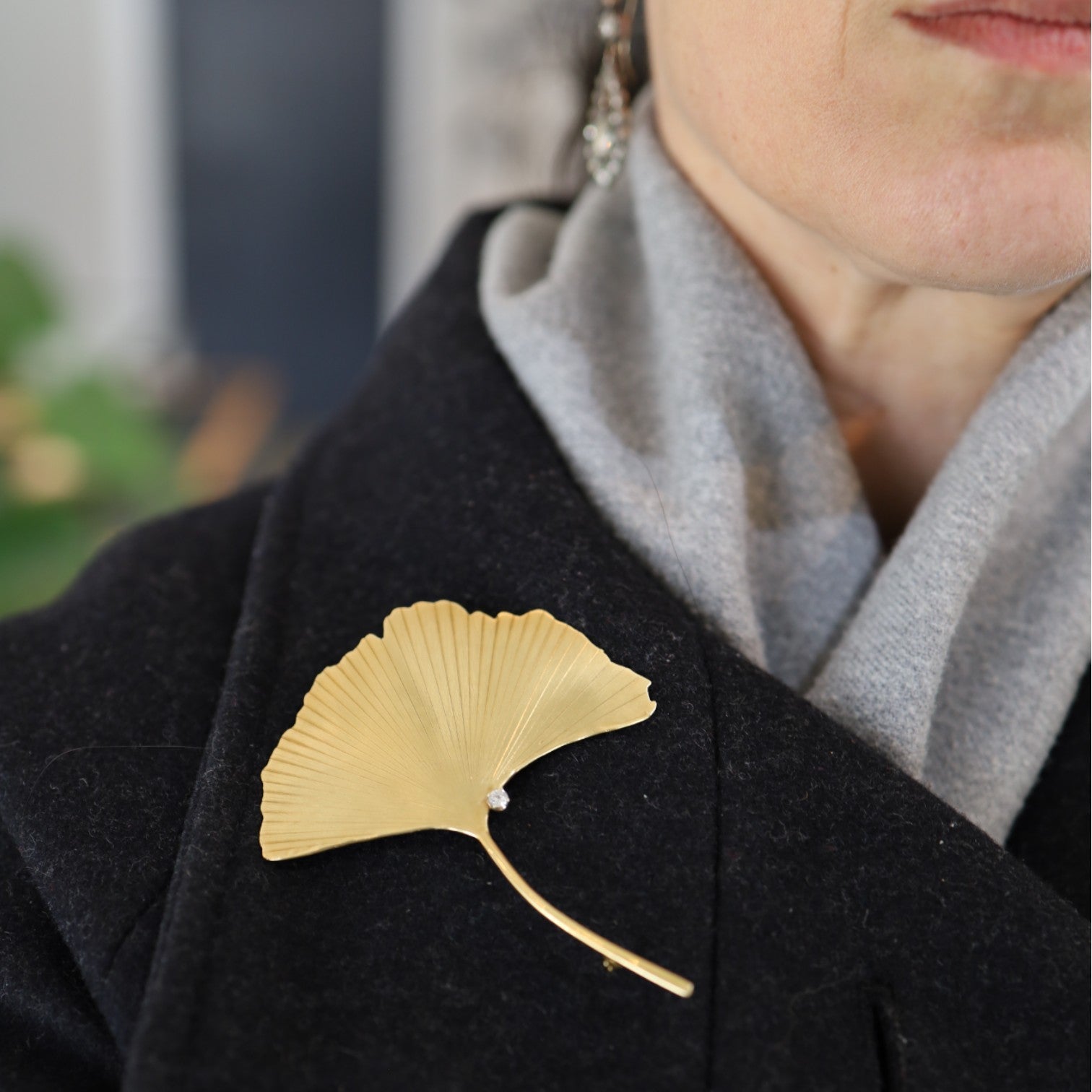 Designer 18k Gold Ginkgo Leaf Brooch - Petra Star