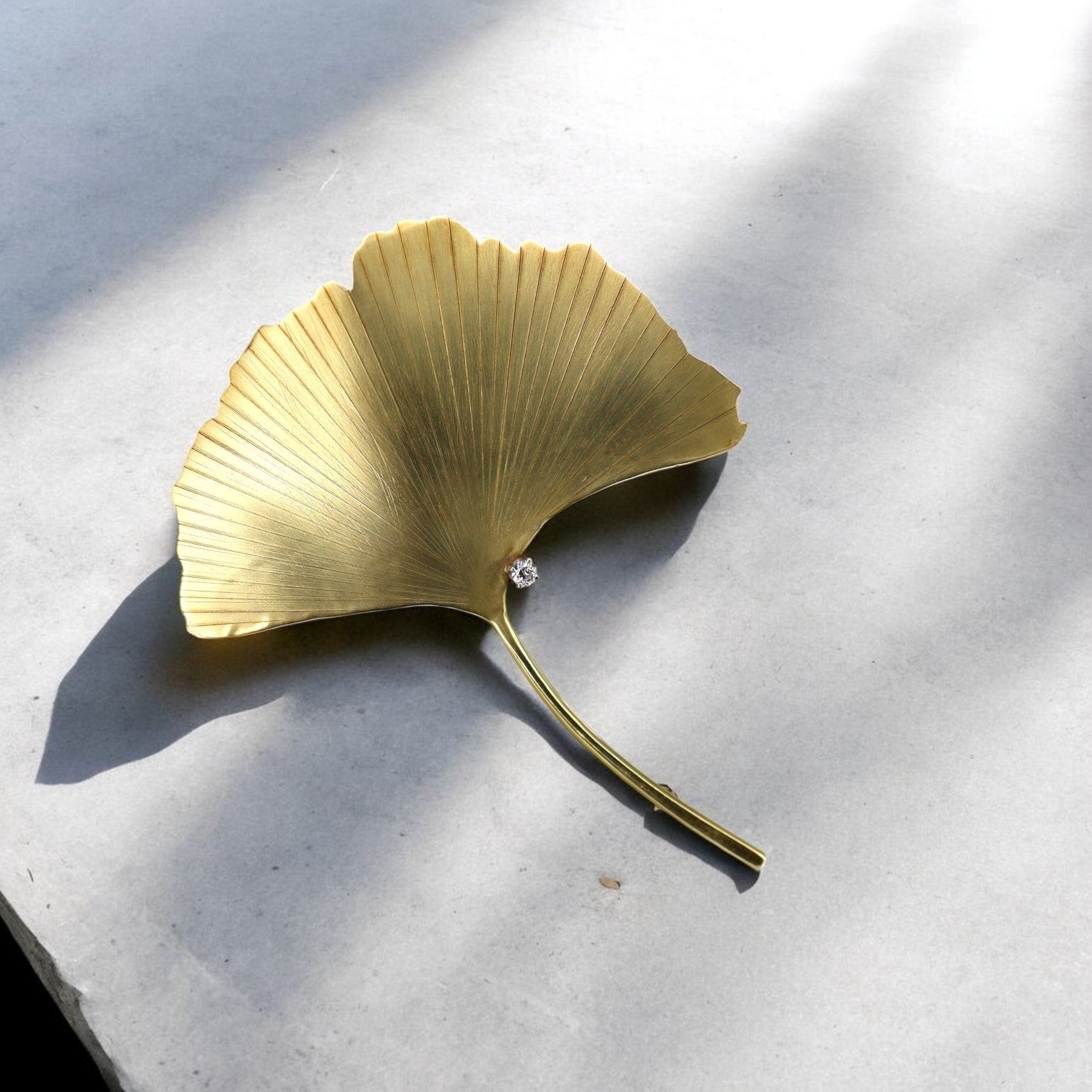 Designer 18k Gold Ginkgo Leaf Brooch - Petra Star