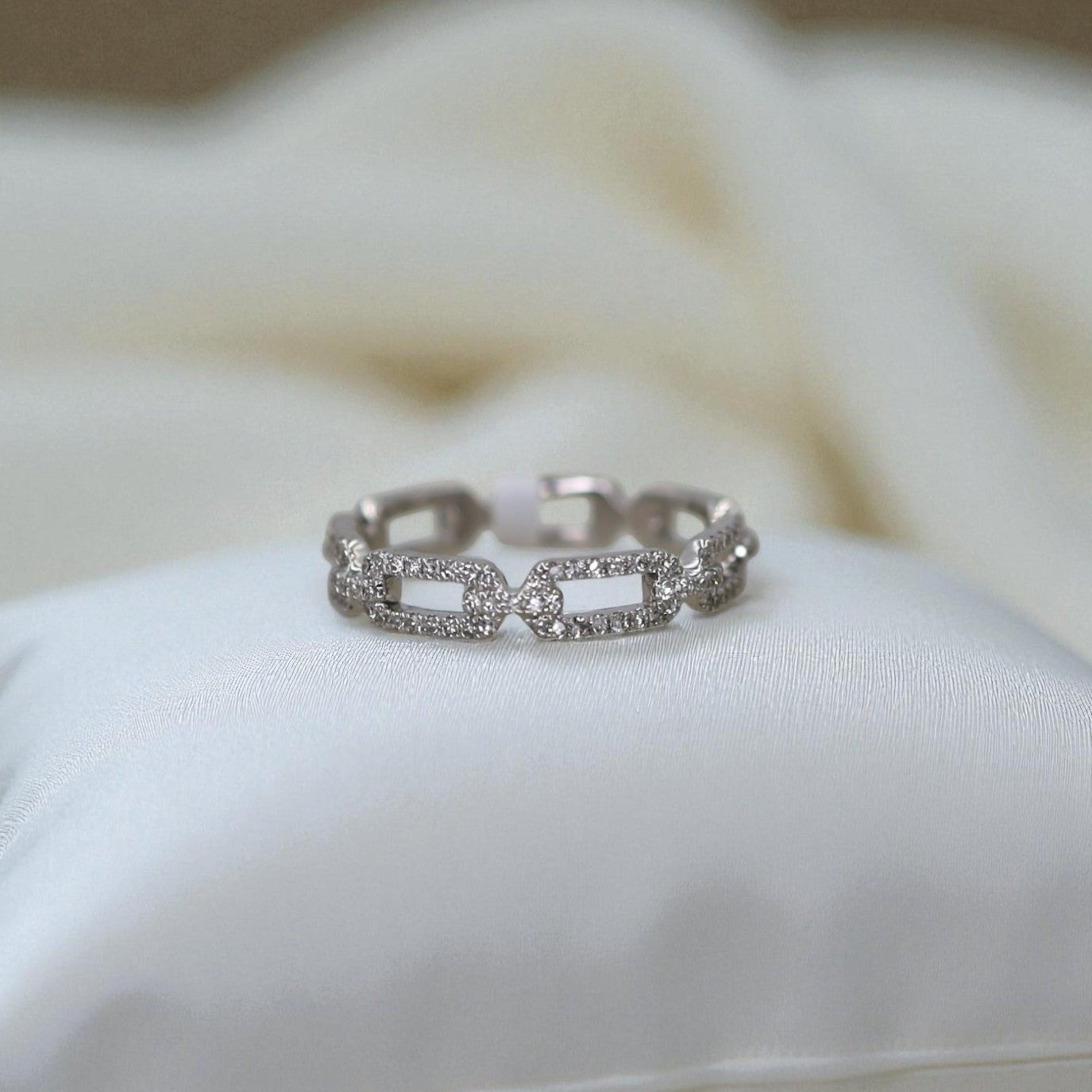 Diamond Link Band – 14k White Gold - Petra Star