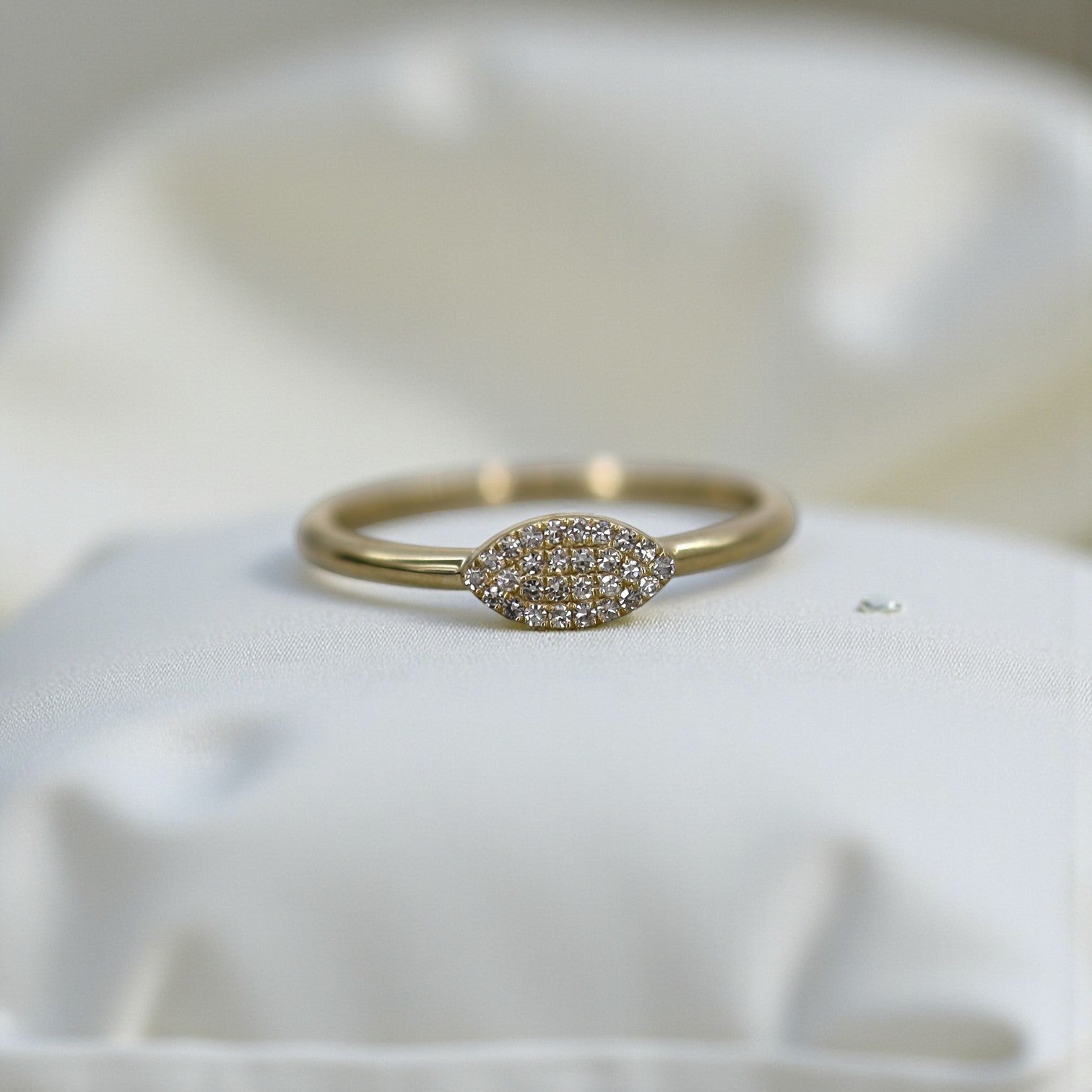 Diamond Pavé Eye Ring in 14k Gold - Petra Star