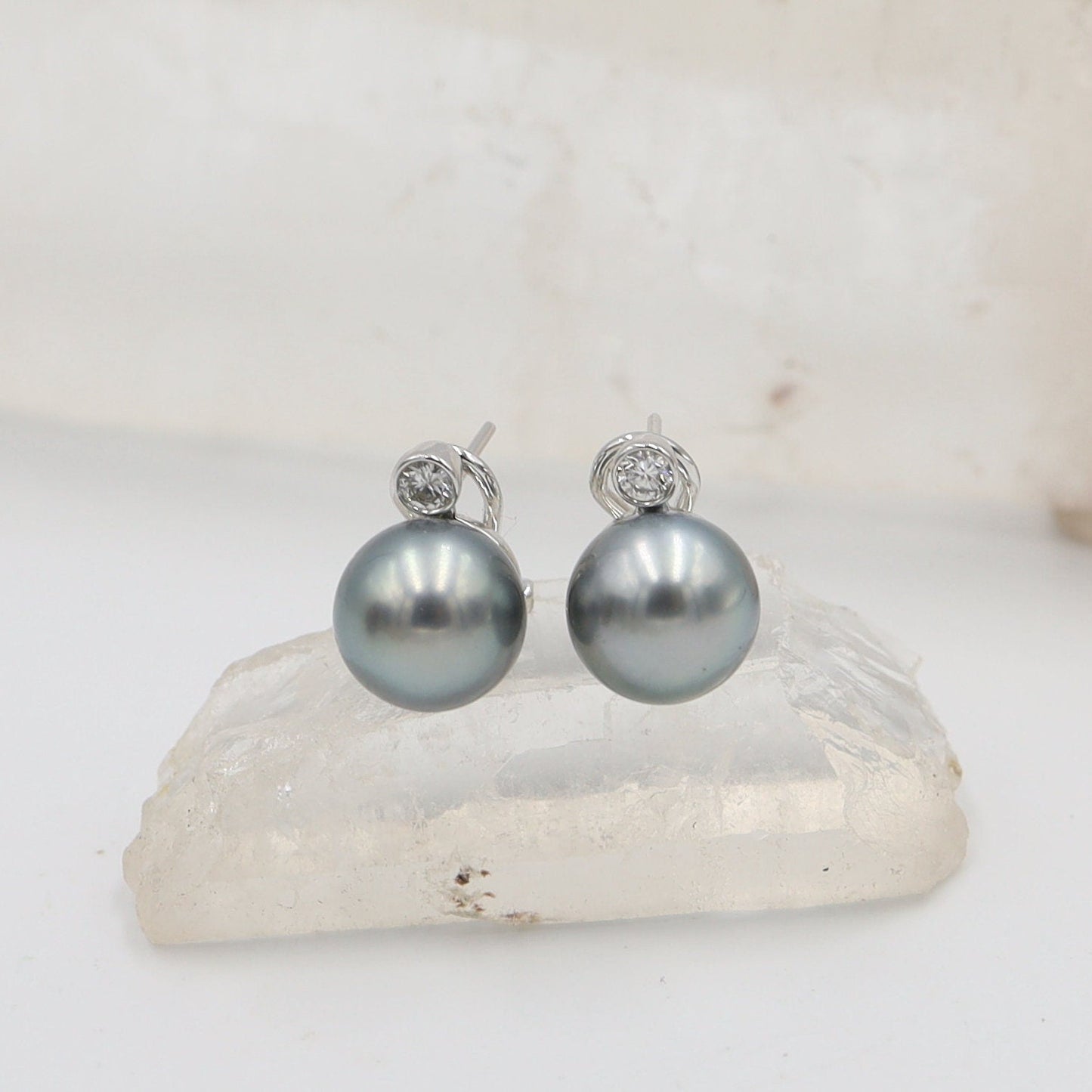 Tahitian Pearl Studs - Petra Star