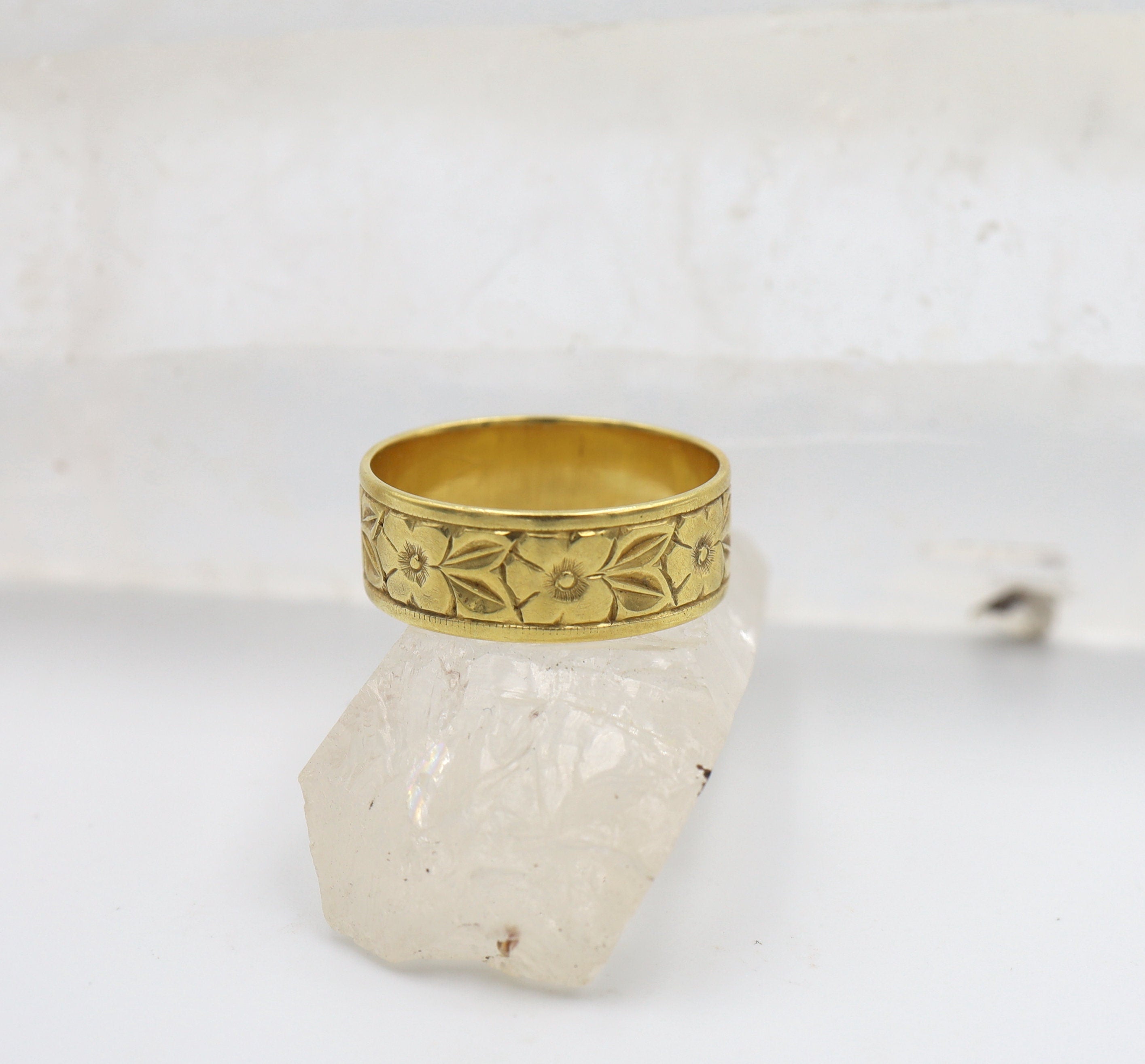 Art Nouveau 18k Cherry Blossom Band - Petra Star