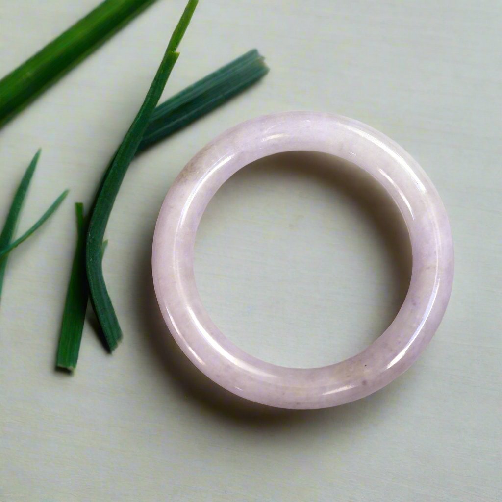 Lavender and White Jade Bangle - Petra Star