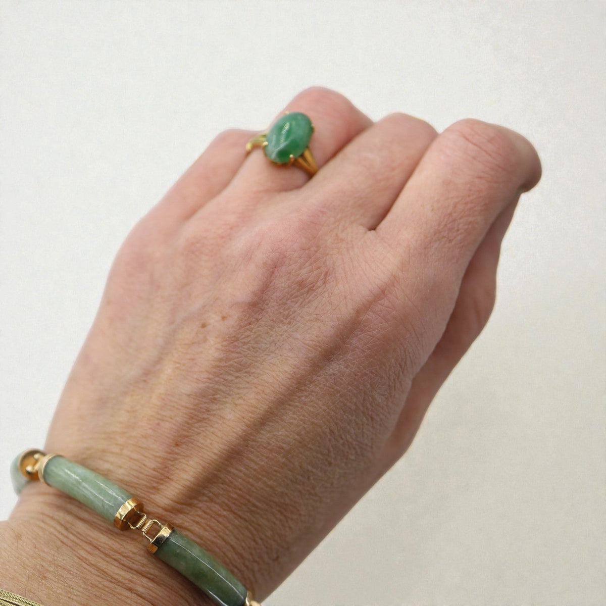 Mid-Century 14k Gold & Jade Bracelet - Petra Star