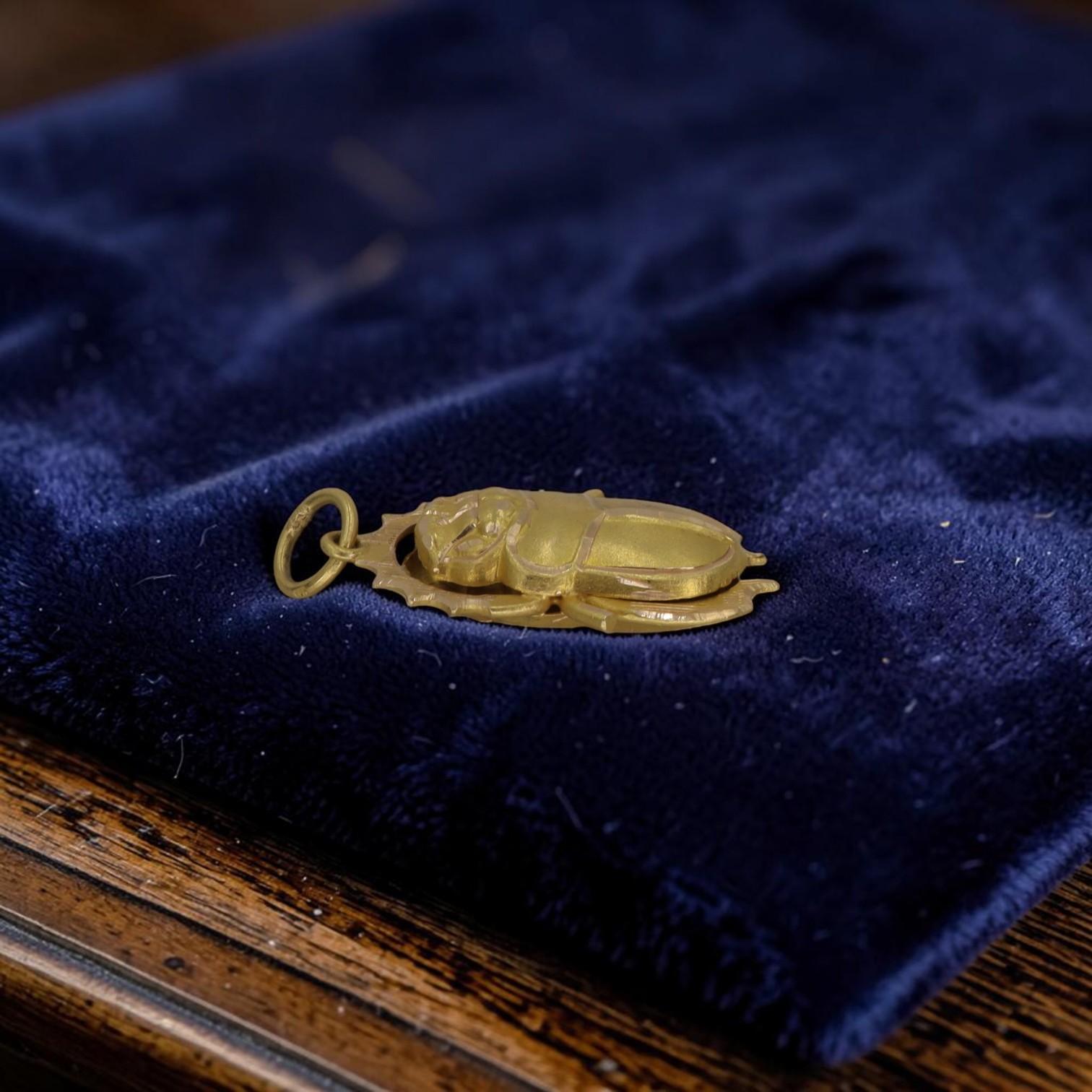Mid-Century 20K Gold Scarab Pendant - Petra Star