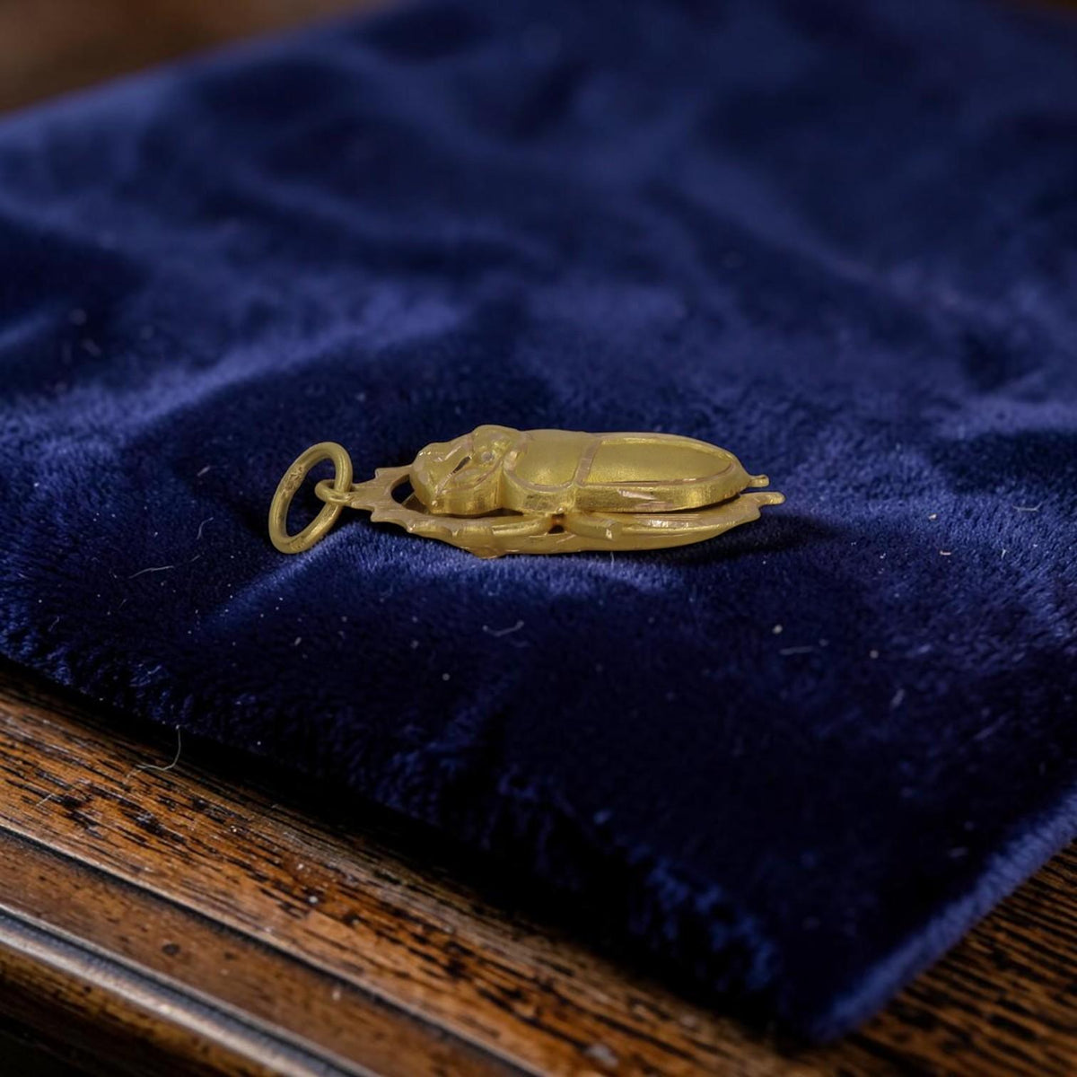 Mid-Century 20K Gold Scarab Pendant - Petra Star