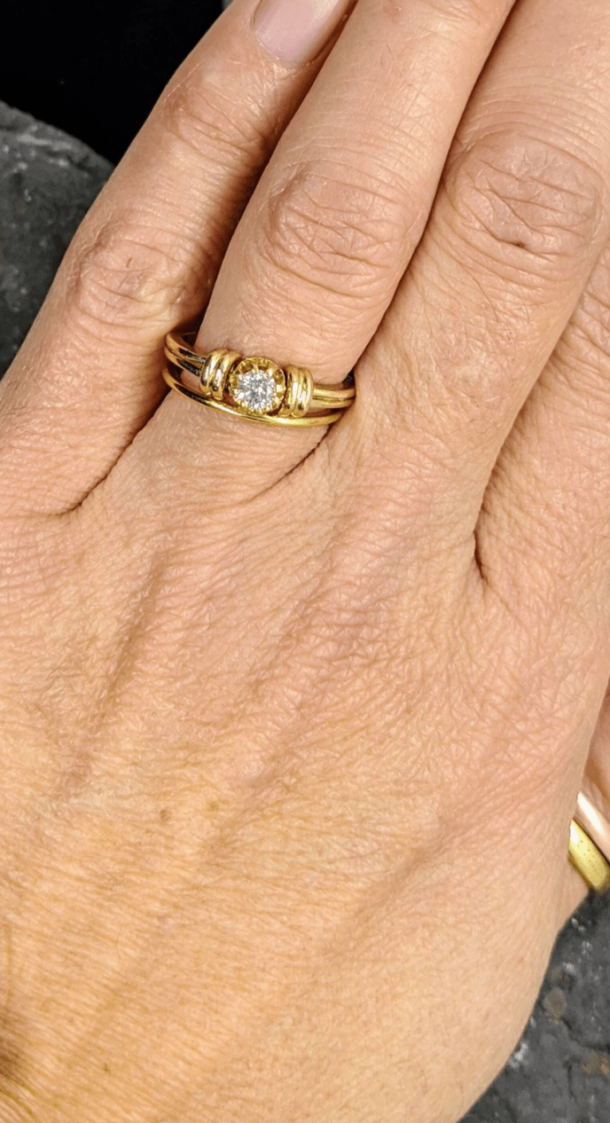 Mid-Century Diamond Engagement Ring - Petra Star