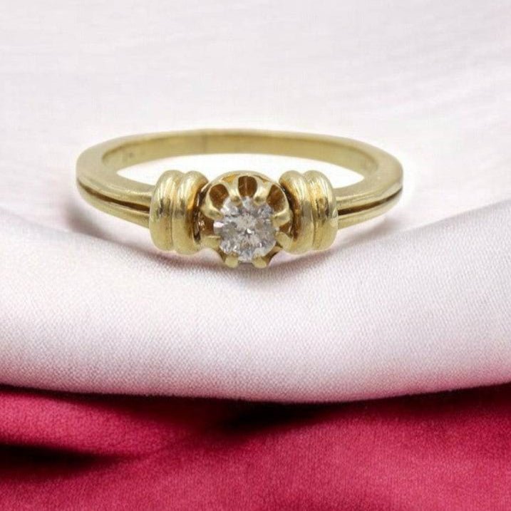 Mid-Century Diamond Engagement Ring - Petra Star