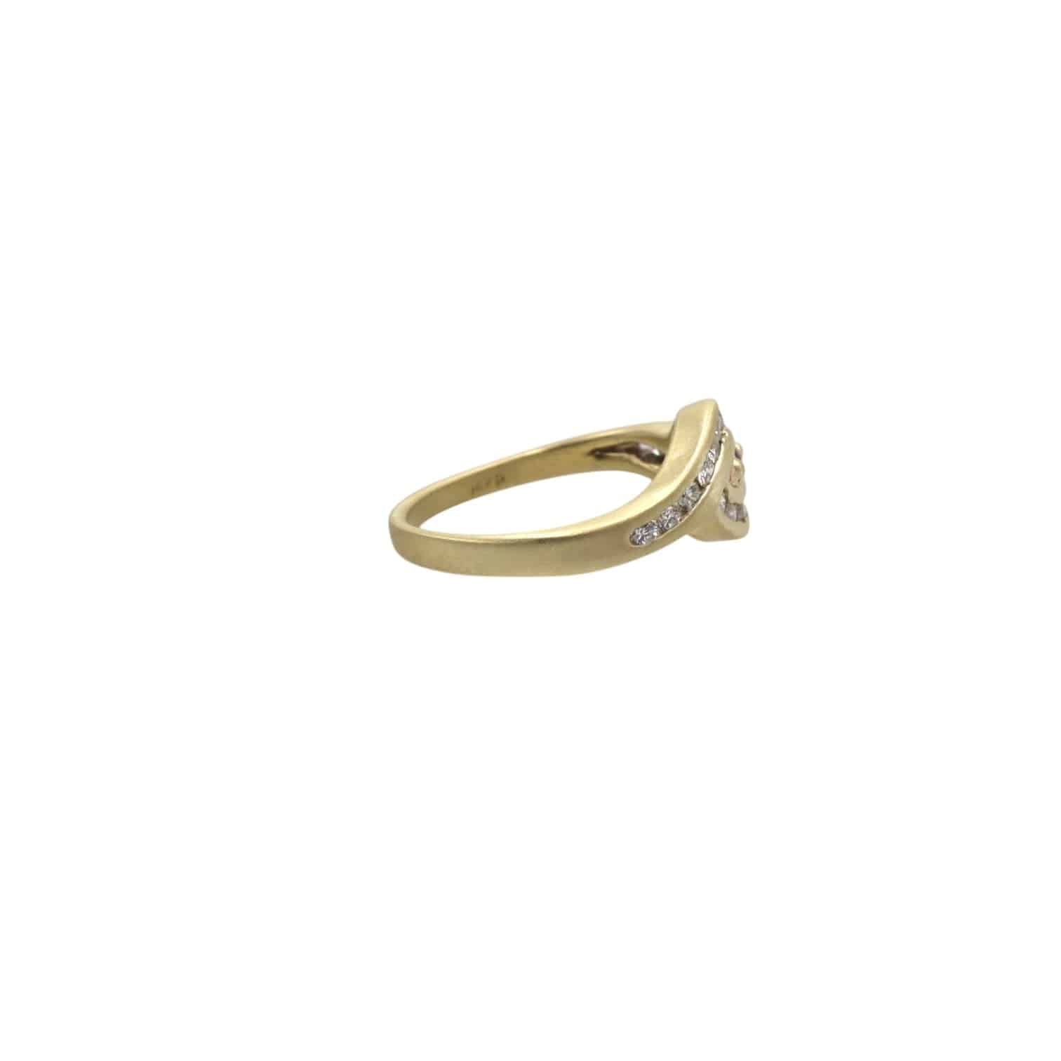 Nostalgic Wave Ruby Diamond Ring - Petra Star