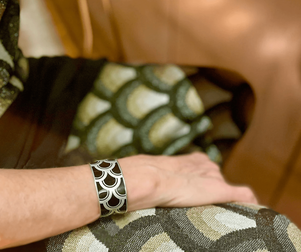 Palm Springs Retro-Style Portofino Cuff - Petra Star