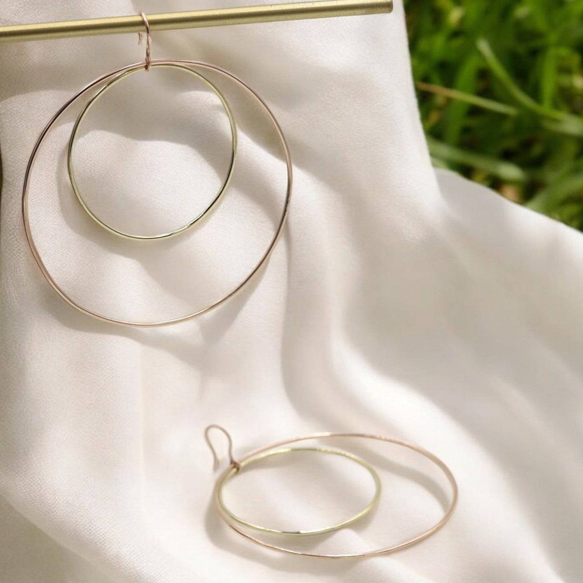 Petra Star Hoopla Hoops – Double-Independent Moving Bi-Color 14k Gold Hoops - Petra Star