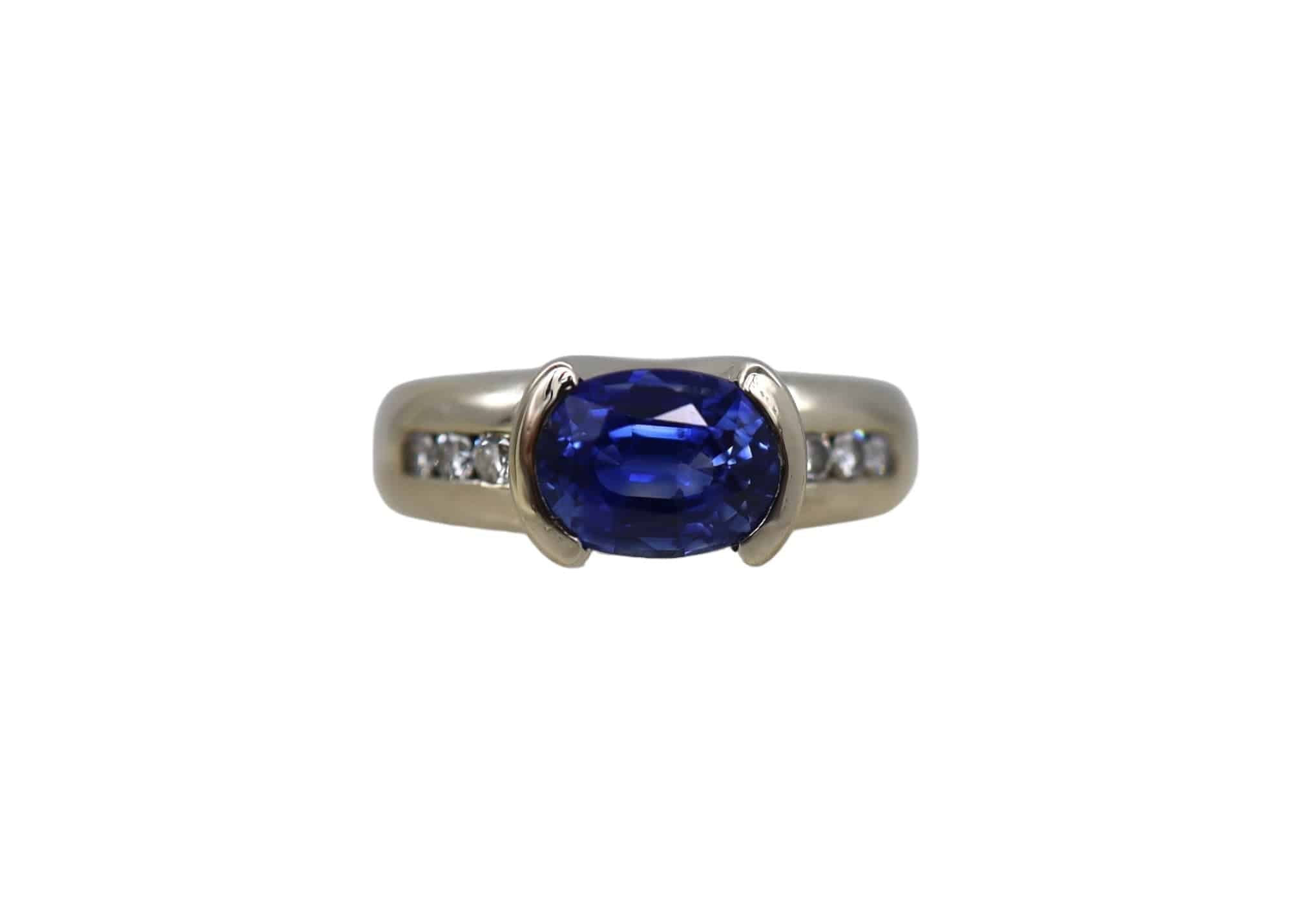 Screaming Sapphire Ring - Petra Star