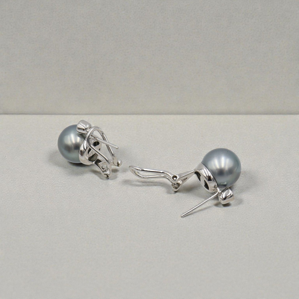 Tahitian Pearl and Diamond Stud Earrings in 18k White Gold - Petra Star