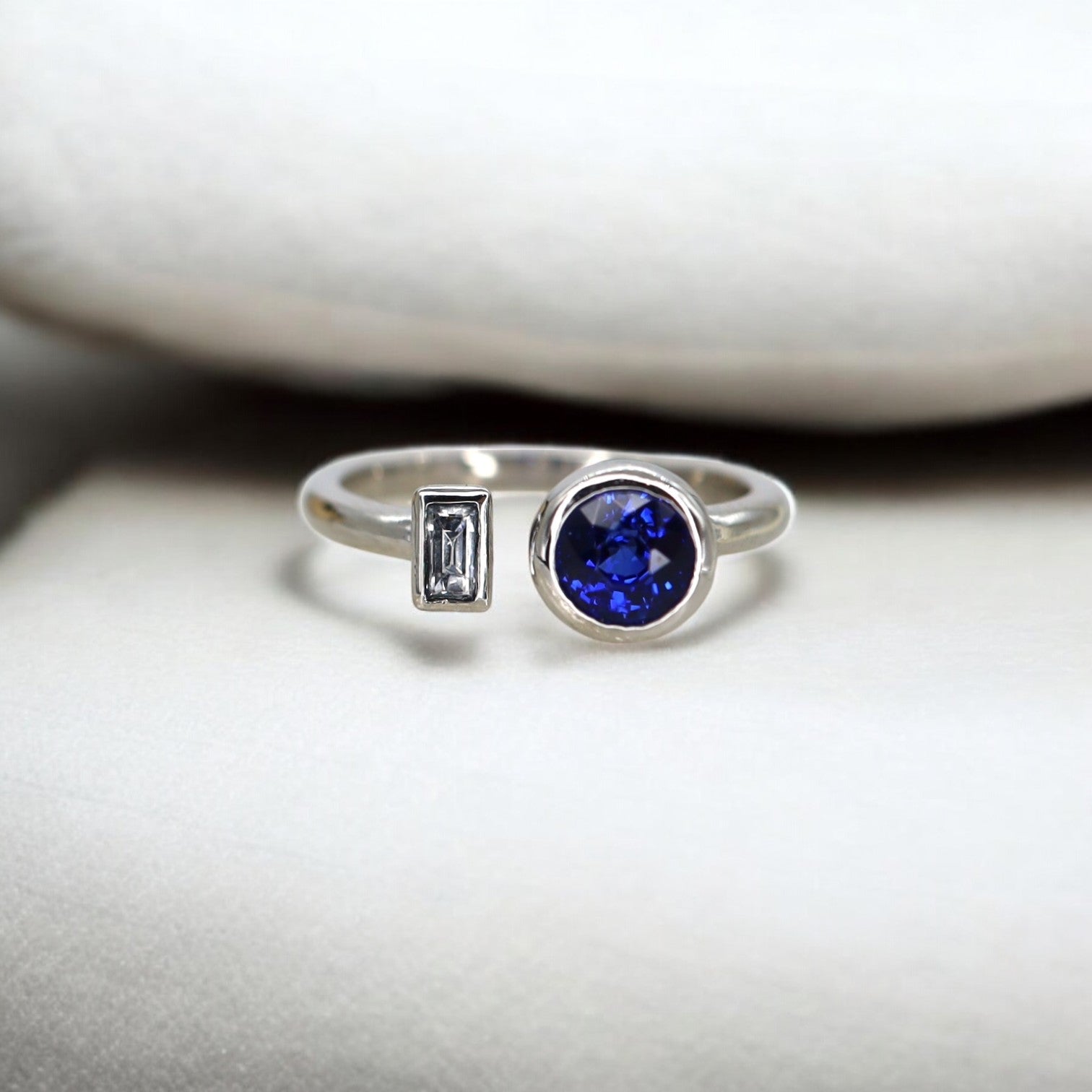 Toi et Moi Sapphire and Diamond Platinum Ring - Petra Star