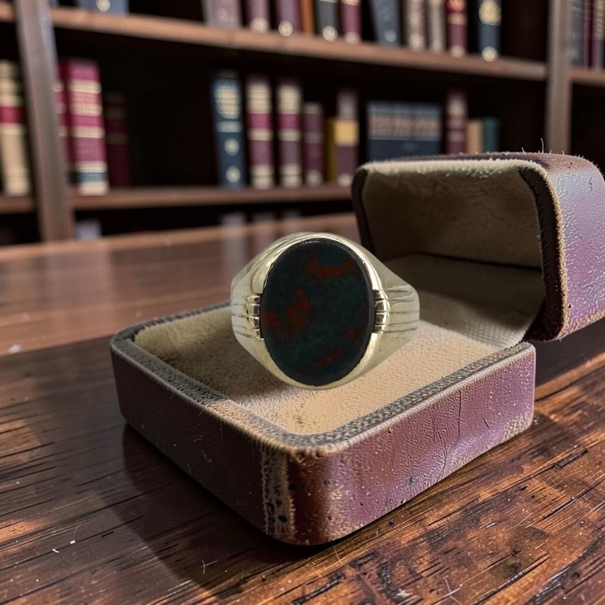 Vintage 10K Yellow Gold Bloodstone Men's Signet Ring — Circa 1960s-70s, Size 9 - Petra StarRing