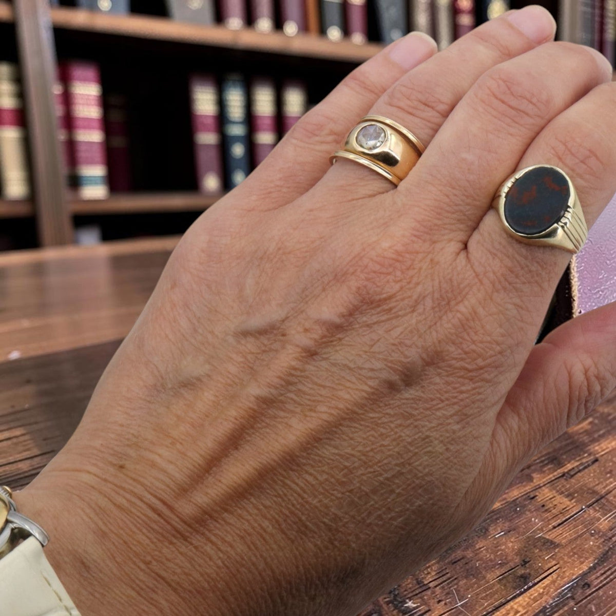 Vintage 10K Yellow Gold Bloodstone Men's Signet Ring — Circa 1960s-70s, Size 9 - Petra StarRing