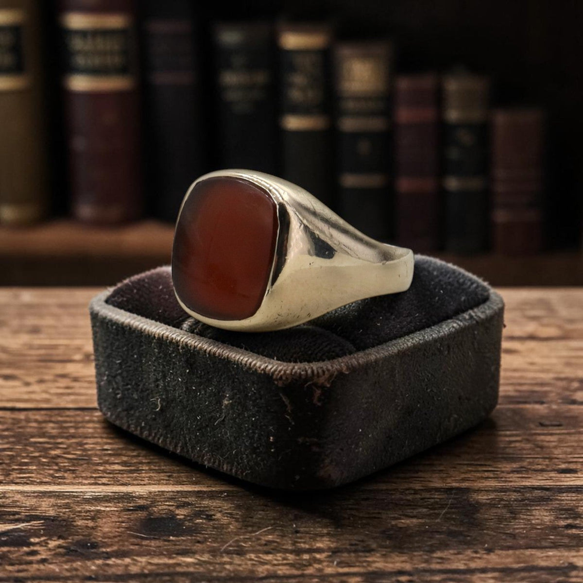 Vintage 10K Yellow Gold Carnelian Signet Ring — Handmade, Circa 1950s–60s, Size 10.5 - Petra StarRing