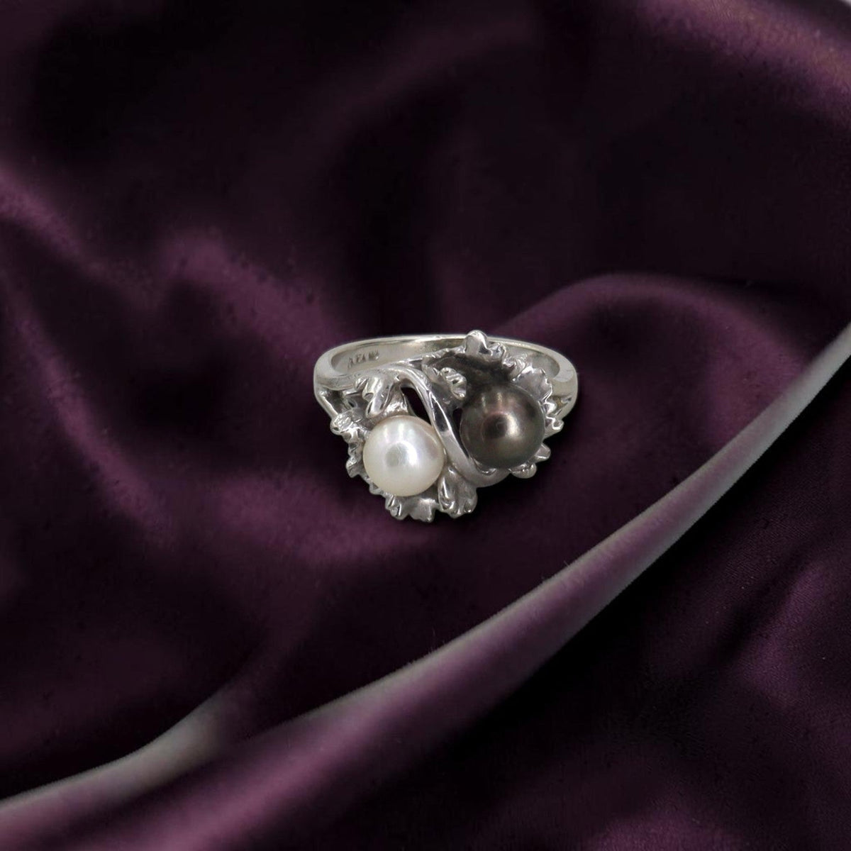 Vintage 14K White Gold Black & White Akoya Pearl Bypass Ring — Ornate Foliate Design, Circa 1990 - Petra StarRing