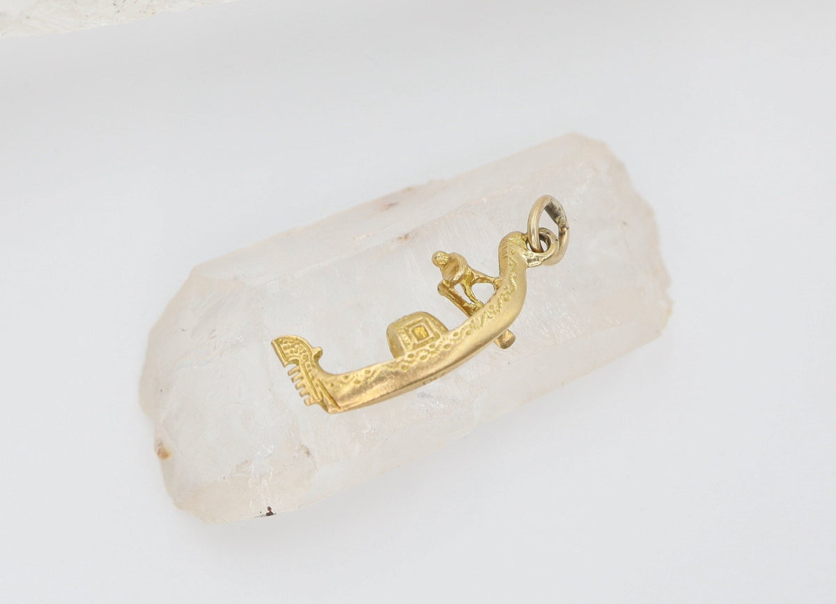 Vintage 18k Gold Gondola Charm - Petra Star