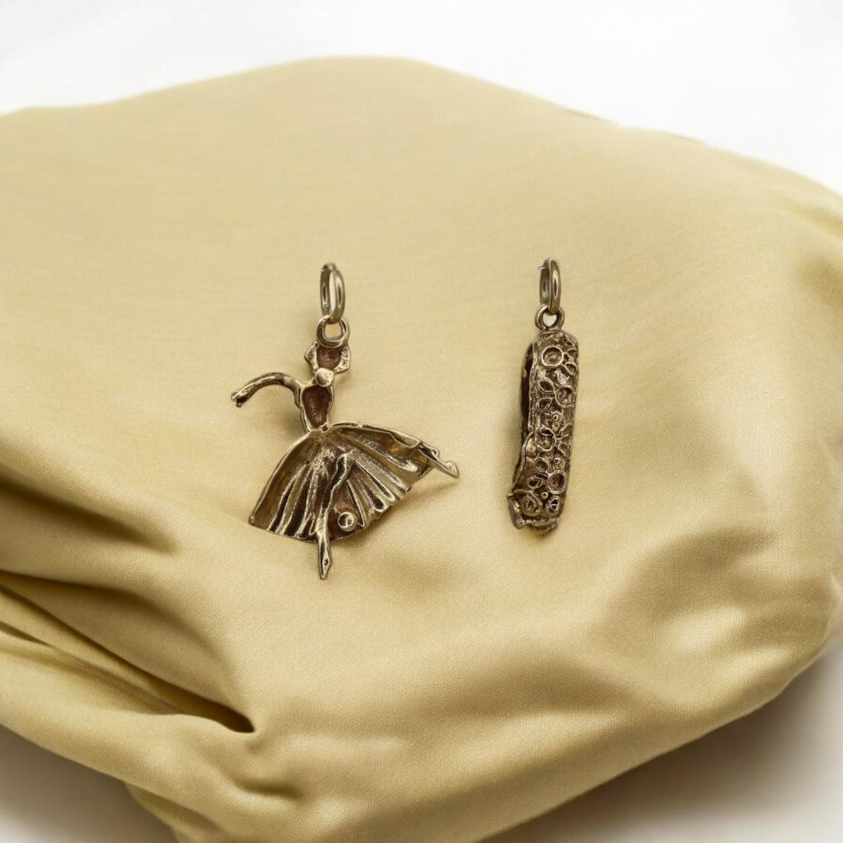 Vintage Ballerina Charm in 14k Gold 2.6 Grams - Petra StarPendant