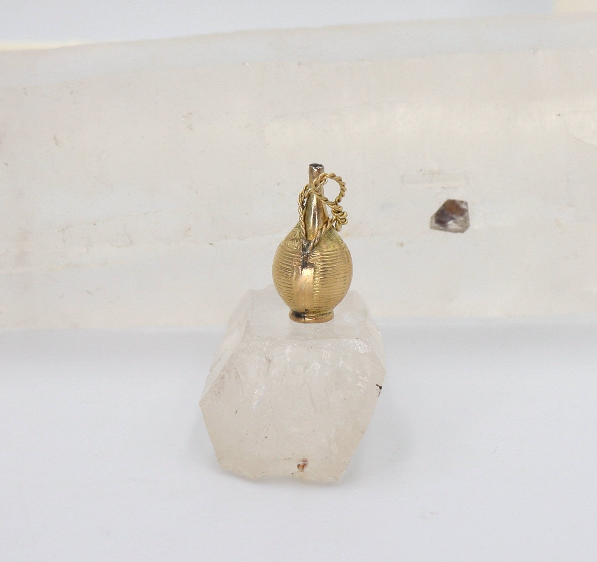 Vintage Chianti Charm 18k Yellow Gold - Petra Star