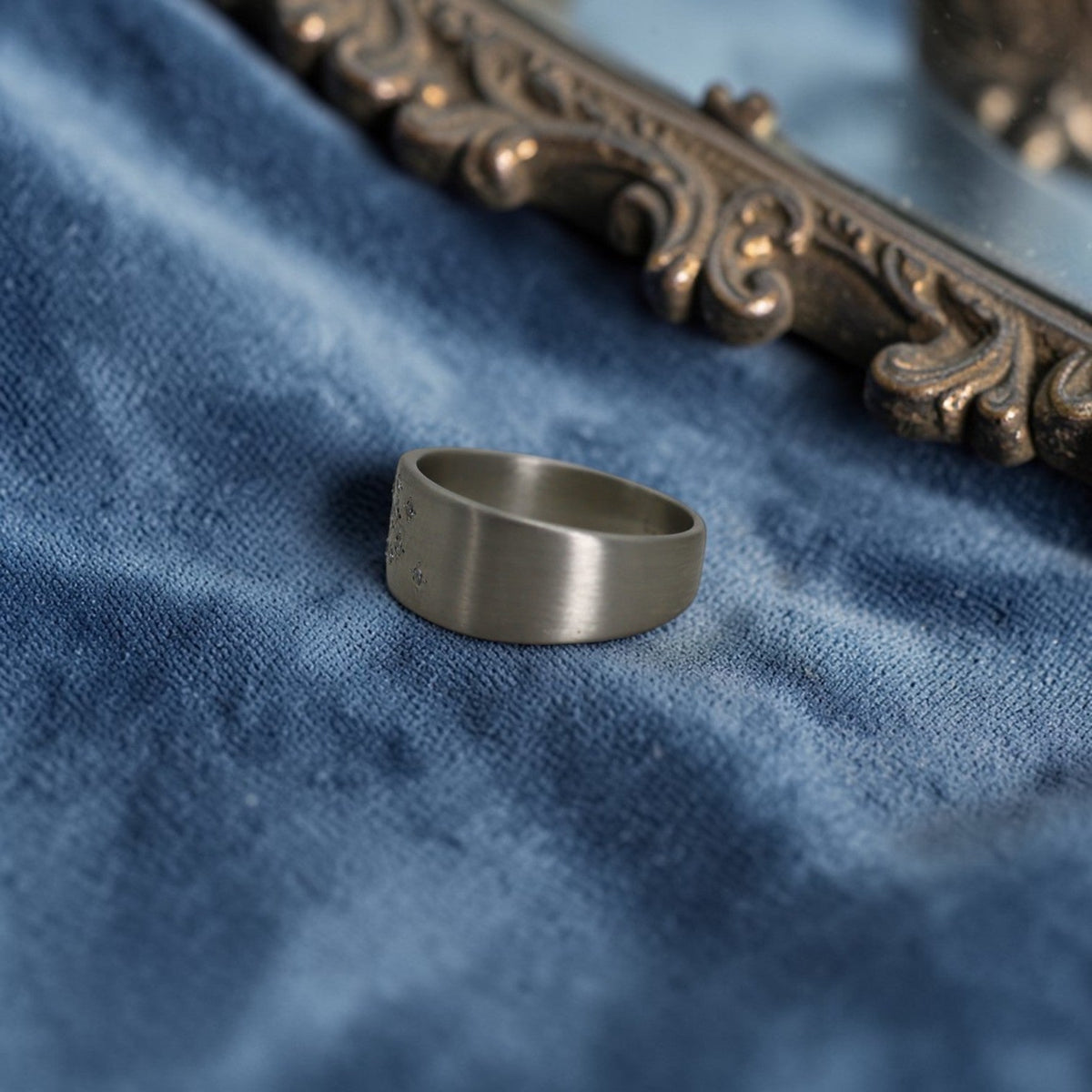 Vintage Cigar Band with Gypsy Set Diamonds in 14k White Gold - Petra Star