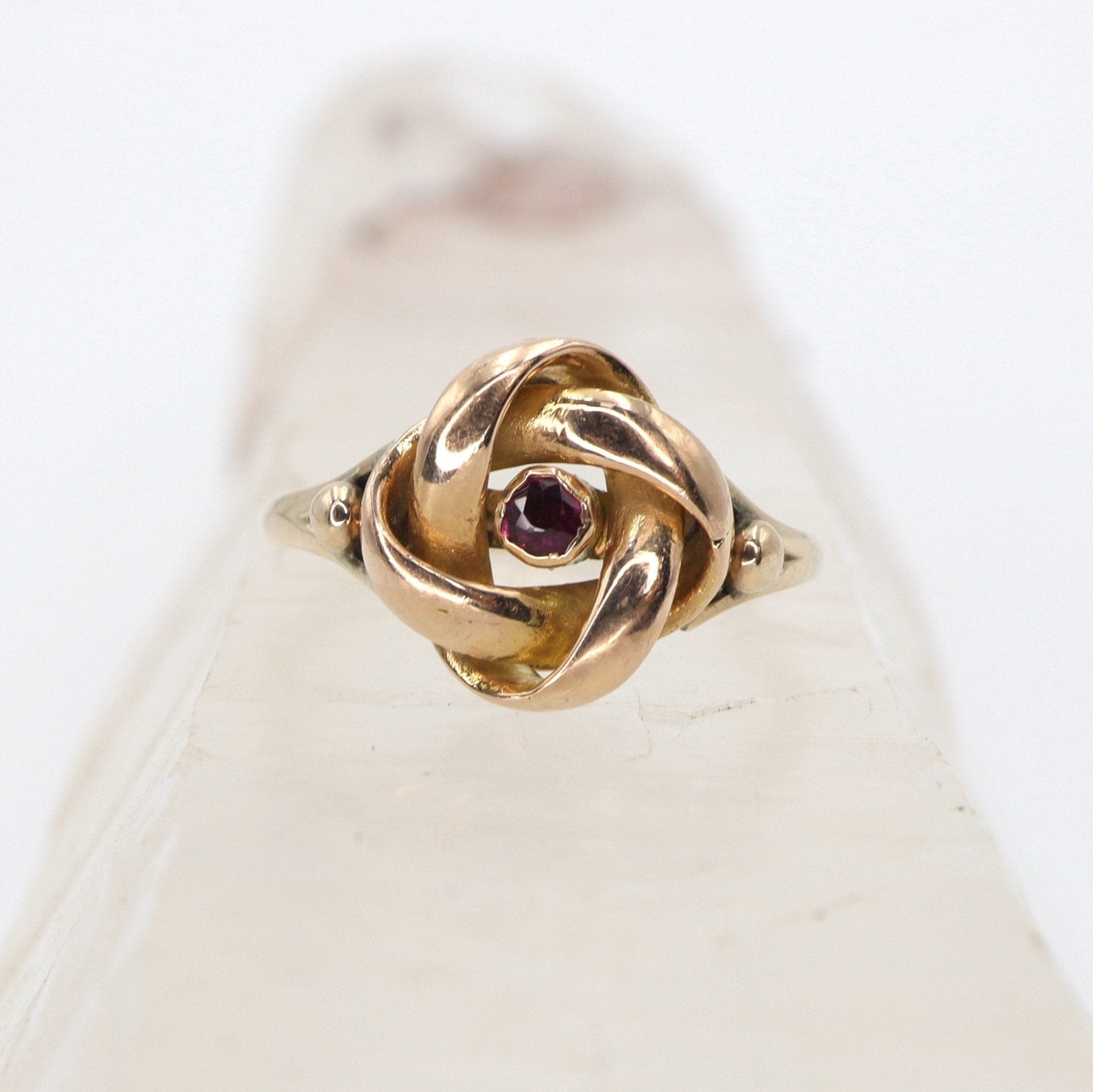 Vintage Love Knot Ring—14k Gold with Ruby - Petra Star