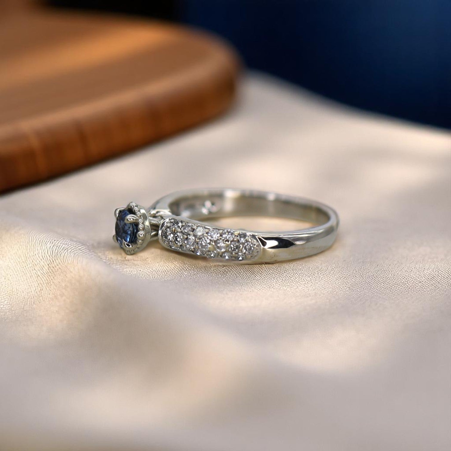Vintage Sapphire and Diamond Ring in 18k White Gold - Petra Star