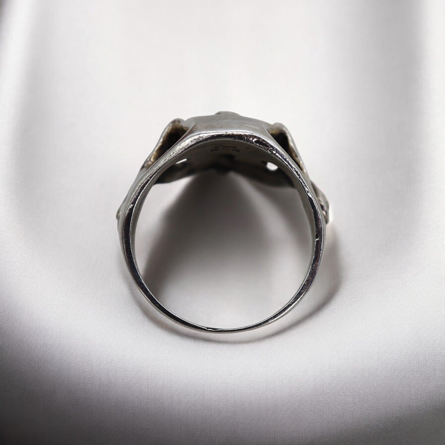 Vintage Silver Skull Ring - Petra Star