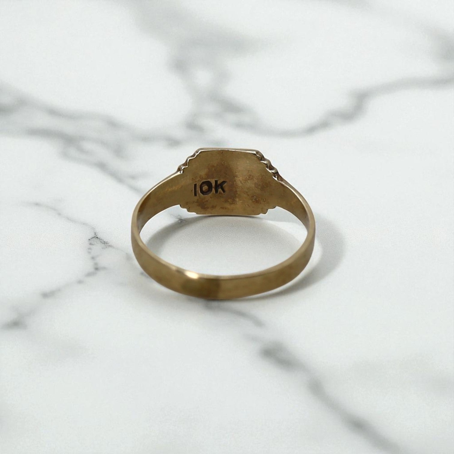 Art Deco 10k Gold Pinky Ring – Step Shoulders, Square Face, Size 4, Ready for Engraving - Petra Star