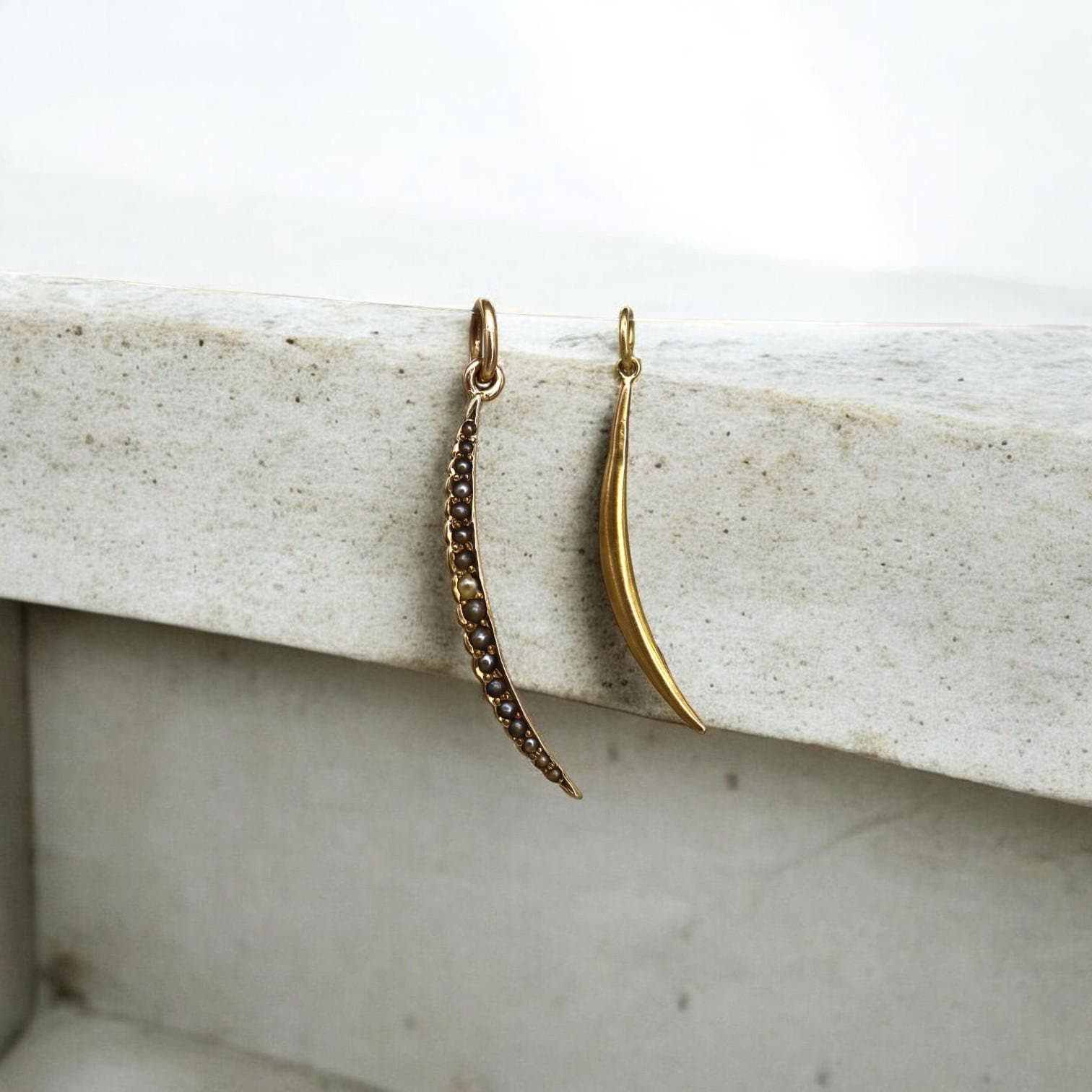 10k Gold Antique Crescent Moon Pendants - Petra Star